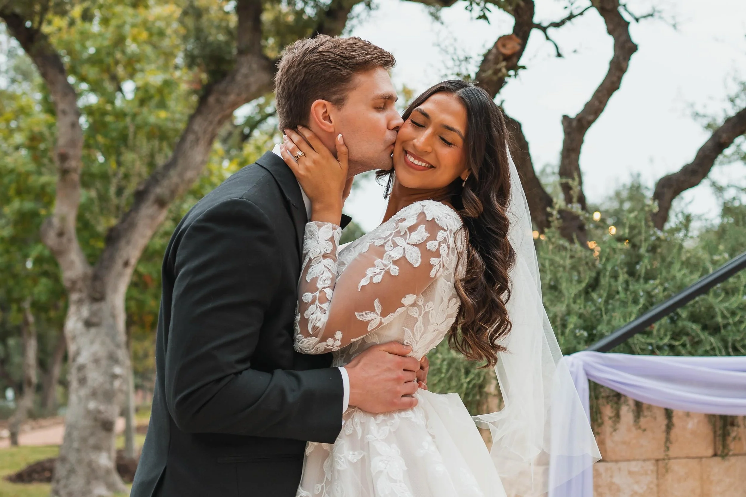 The perfect day! 🤍

#springbranchphotographer #weddingphotography