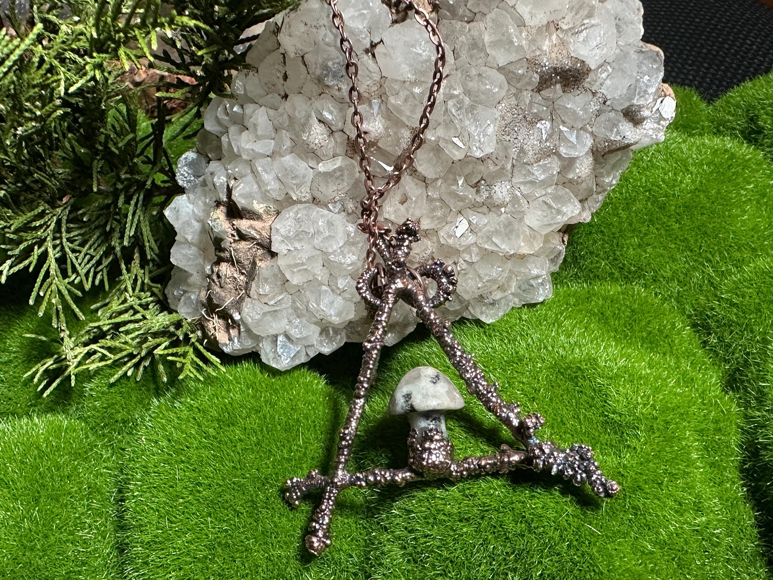 https://i.etsystatic.com/53822736/r/il/722519/6483487890/il_fullxfull.6483487890_3o80.jpg