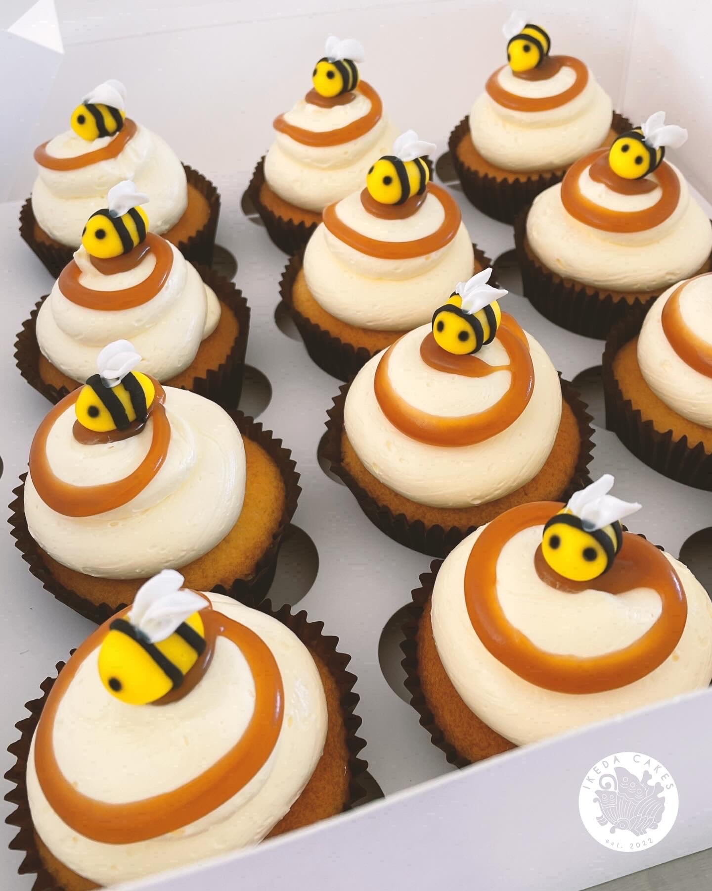 Vanilla, Salted Caramel, Fondant Bees