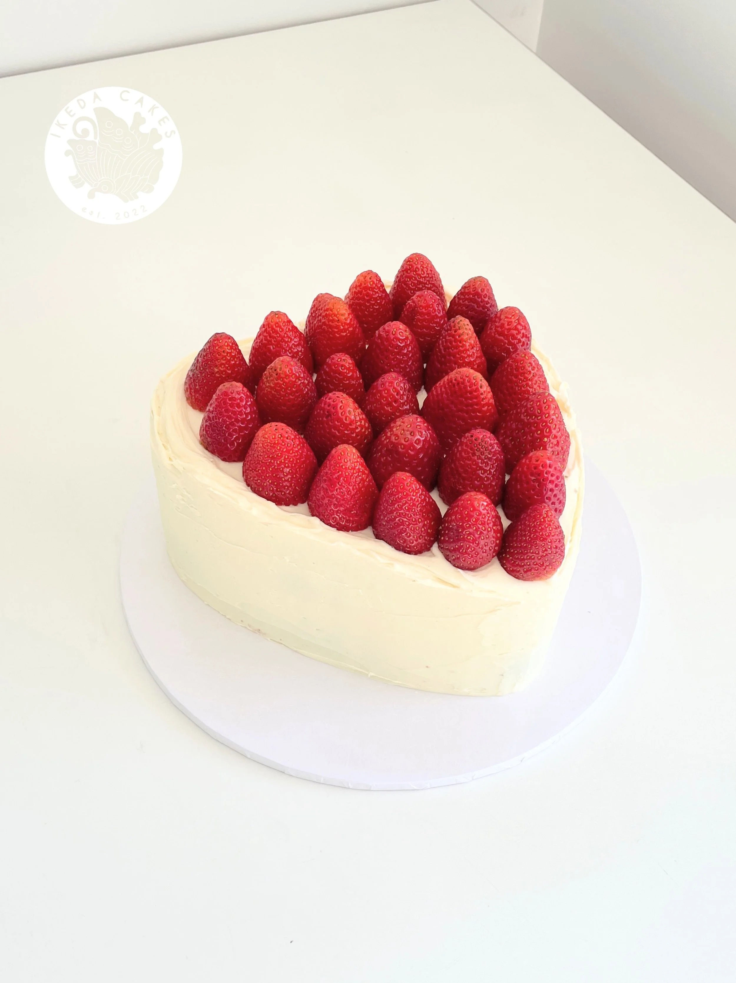 Heart cake with Strawberries