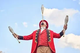 Transform Your Event with Walkabout Entertainers