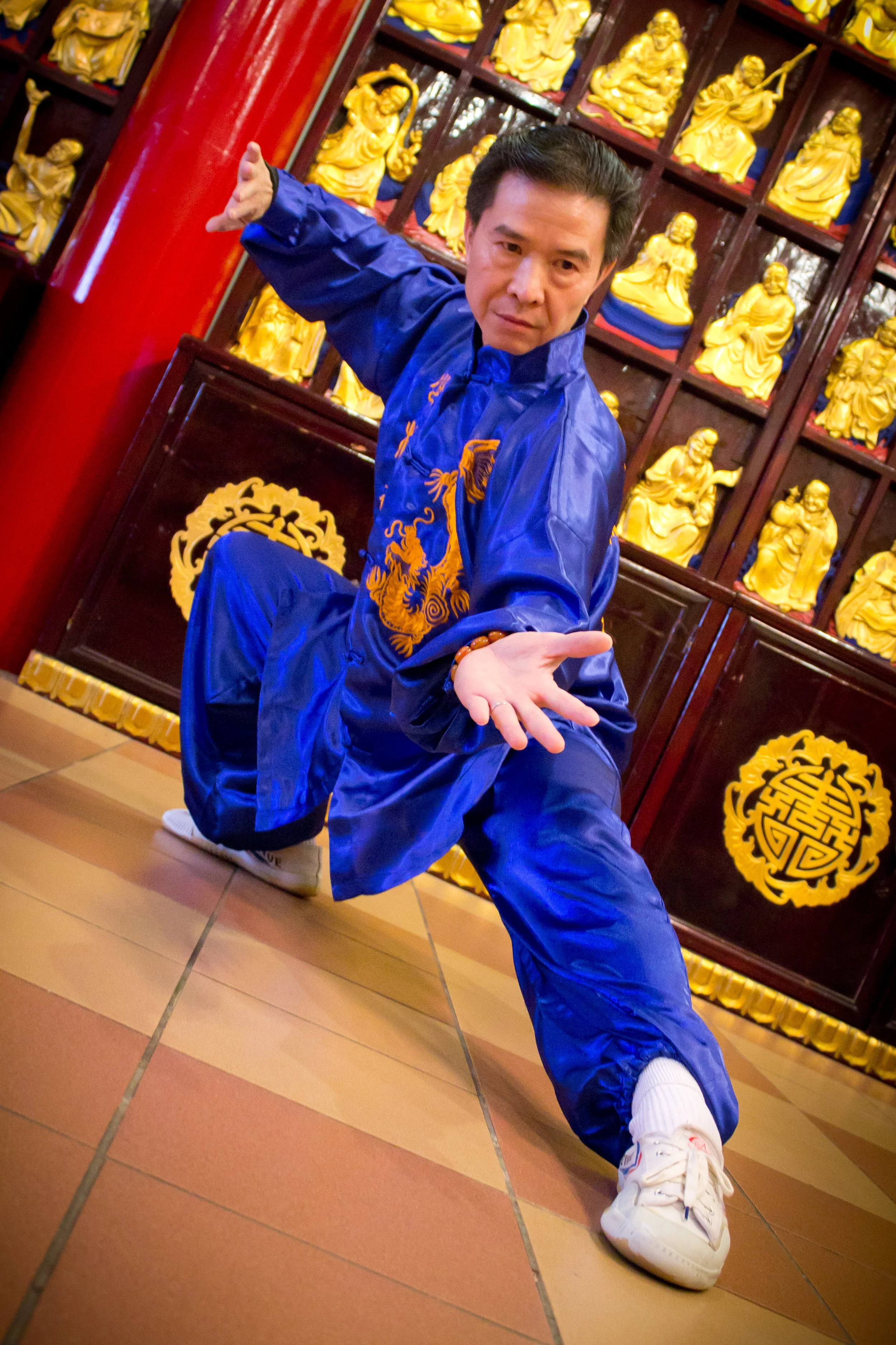 Head Chief Instructor, Sifu Chuek Ho Kwong, teaches Chen Tai Chi, Shaolin Kung Fu and QiGong.

34th Generation Shaolin Kung Fu Lineage Holder under Master Ren Guanyi; 
21st Generation Chen Tai Chi Lineage Holder under Master Shi Goulin