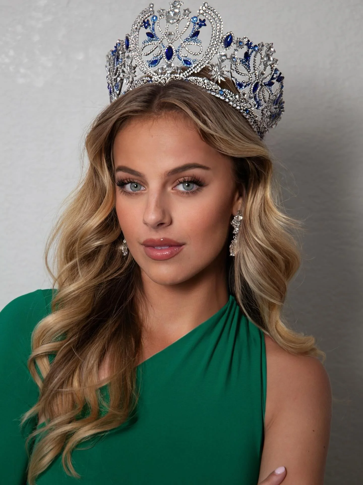 ✨🎉 Happiest Birthday to our beautiful Miss Mission USA 2022–2023, Kelsey Zabawa! ✨👑
Your reign was full of grace and inspiration—thank you for shining so brightly. 💖🌟
Let’s all celebrate and show our queen Kelsey so much love