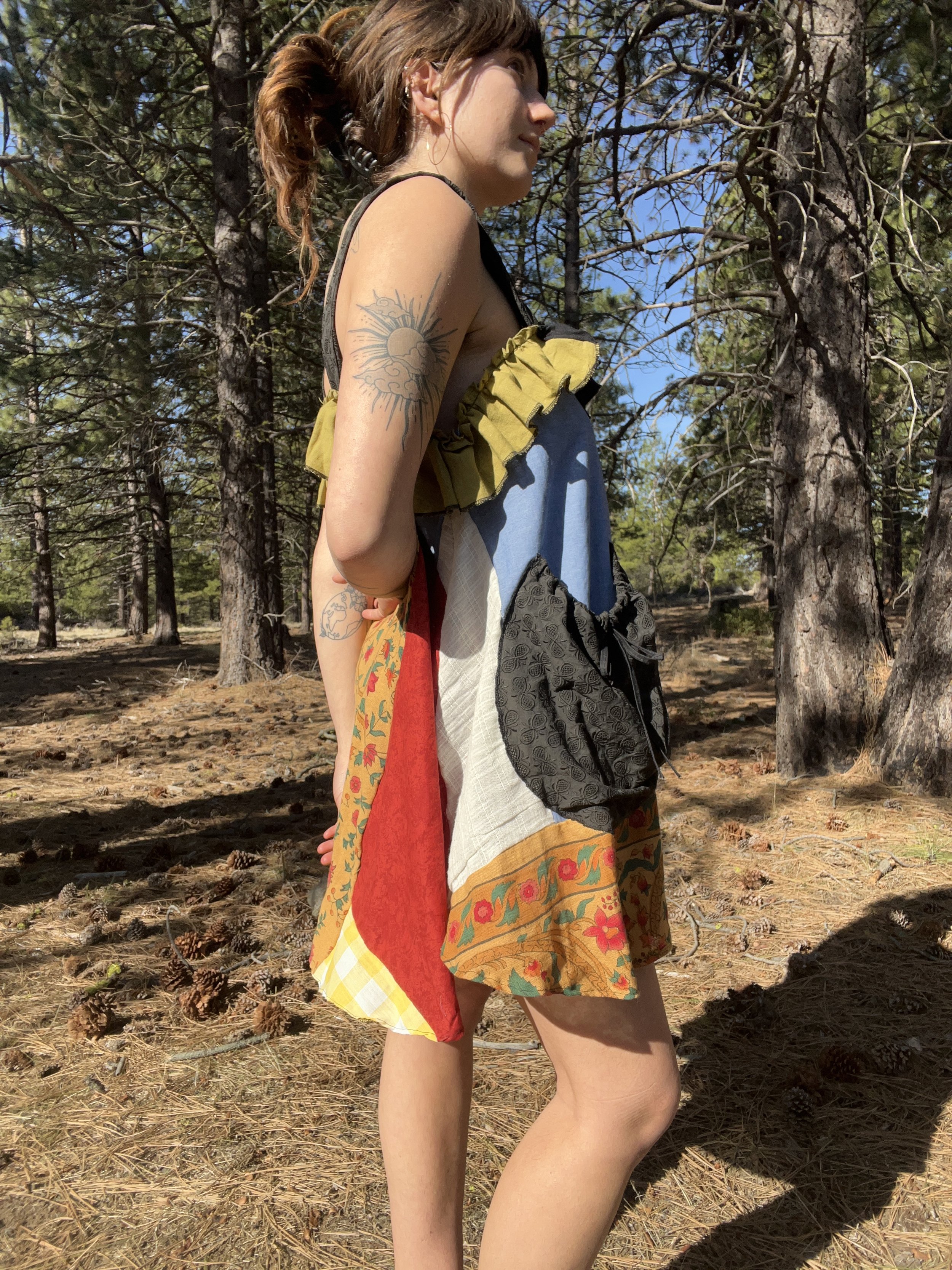 patchy gardeners gown (L)