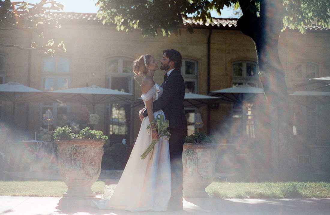 Couple in a wedding, film photography by a destination loirevalley wedding photographer