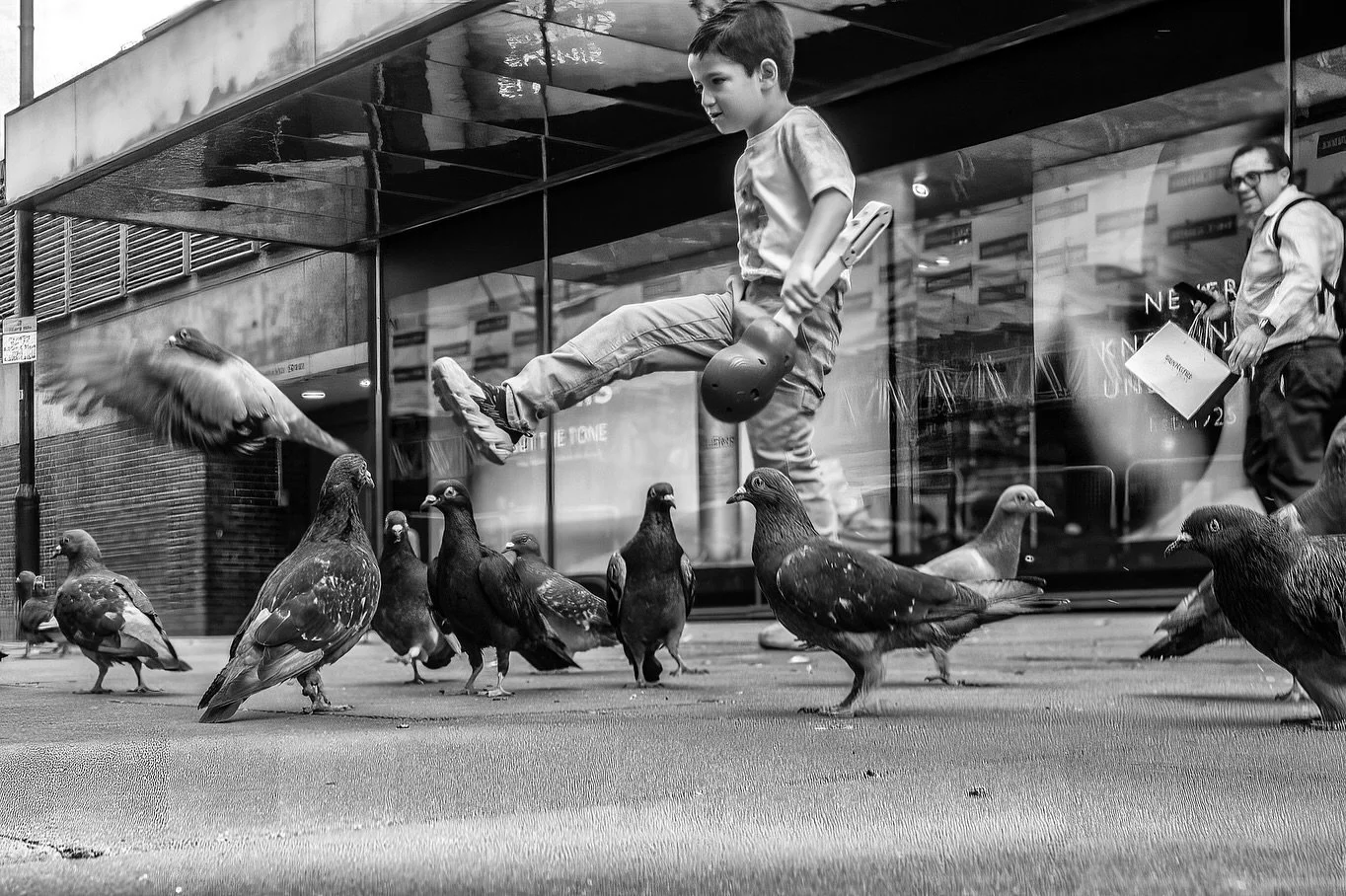 Unsteady Ground 

#streetphotography #urbanphotography #cityscape #streetphotography_bw #capturestreets #streets_storytelling #streetvision #streetshared #urbanandstreet #streetclassics #streets_unseen #streetizm #streetphotographyworldwide #streetmo