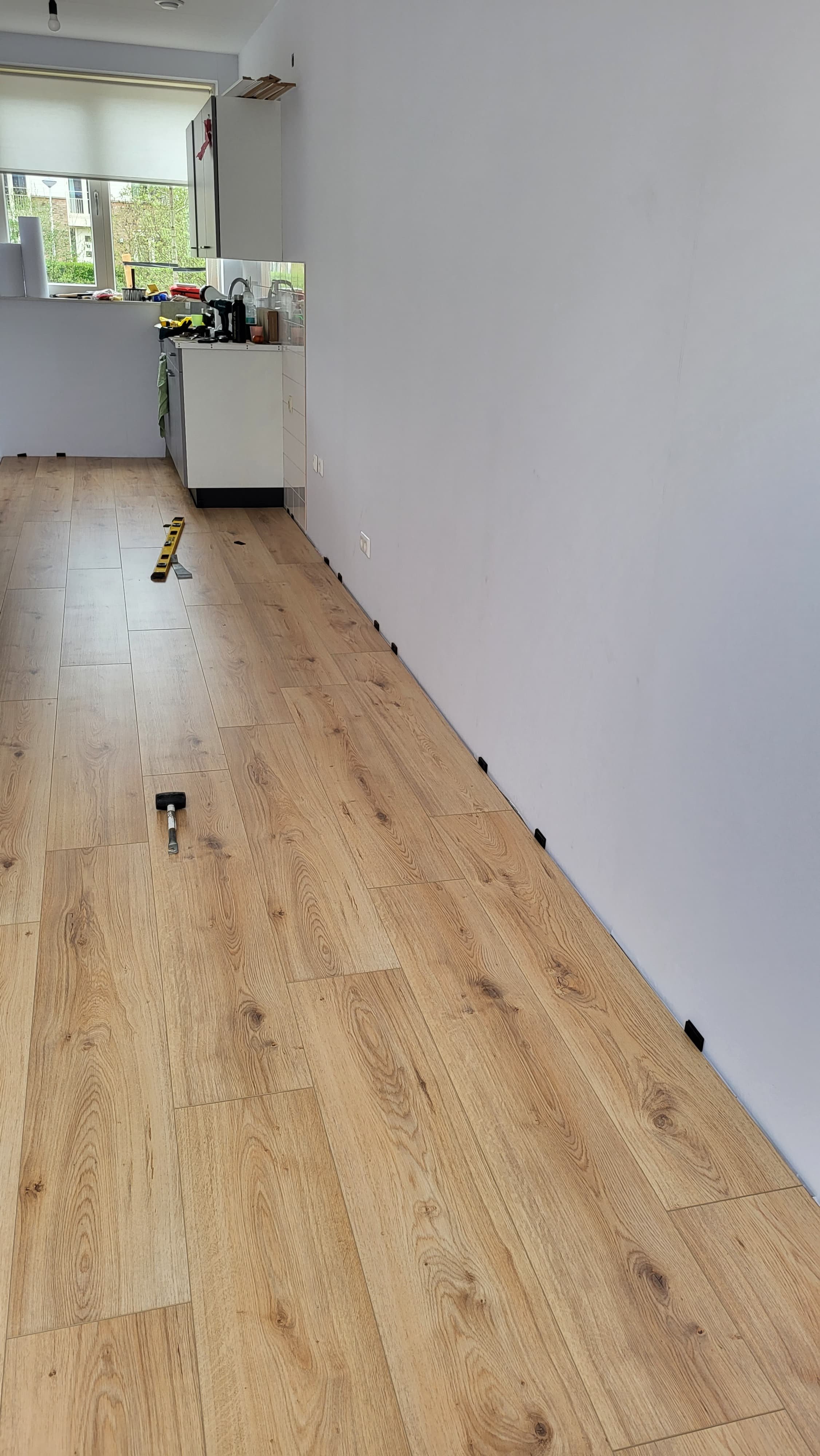 Laminaat vloer leggen_George Eenmansklussen.jpeg
