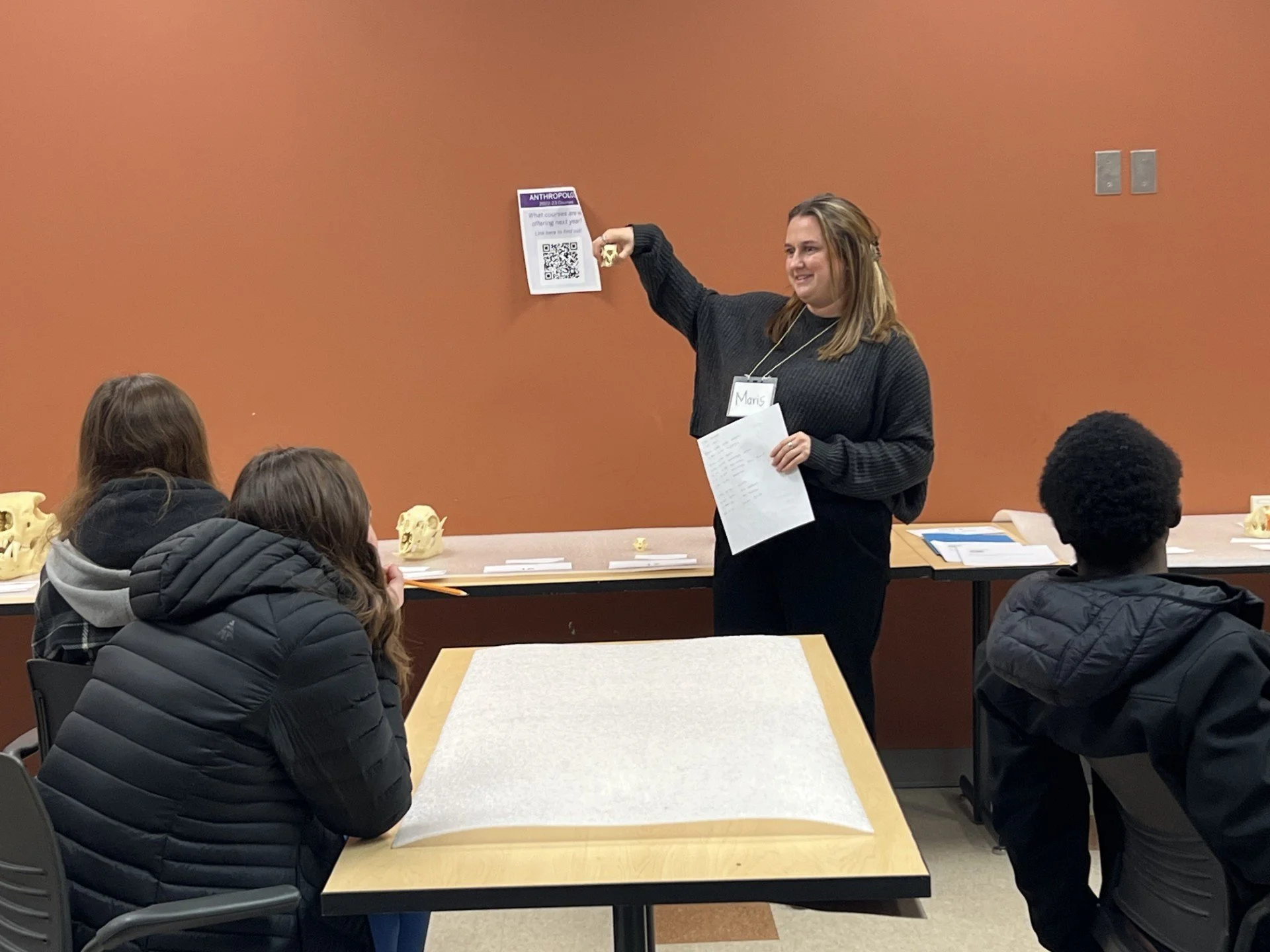 Zooarchaeology quiz with highschool students from Stratford Highschool 2023