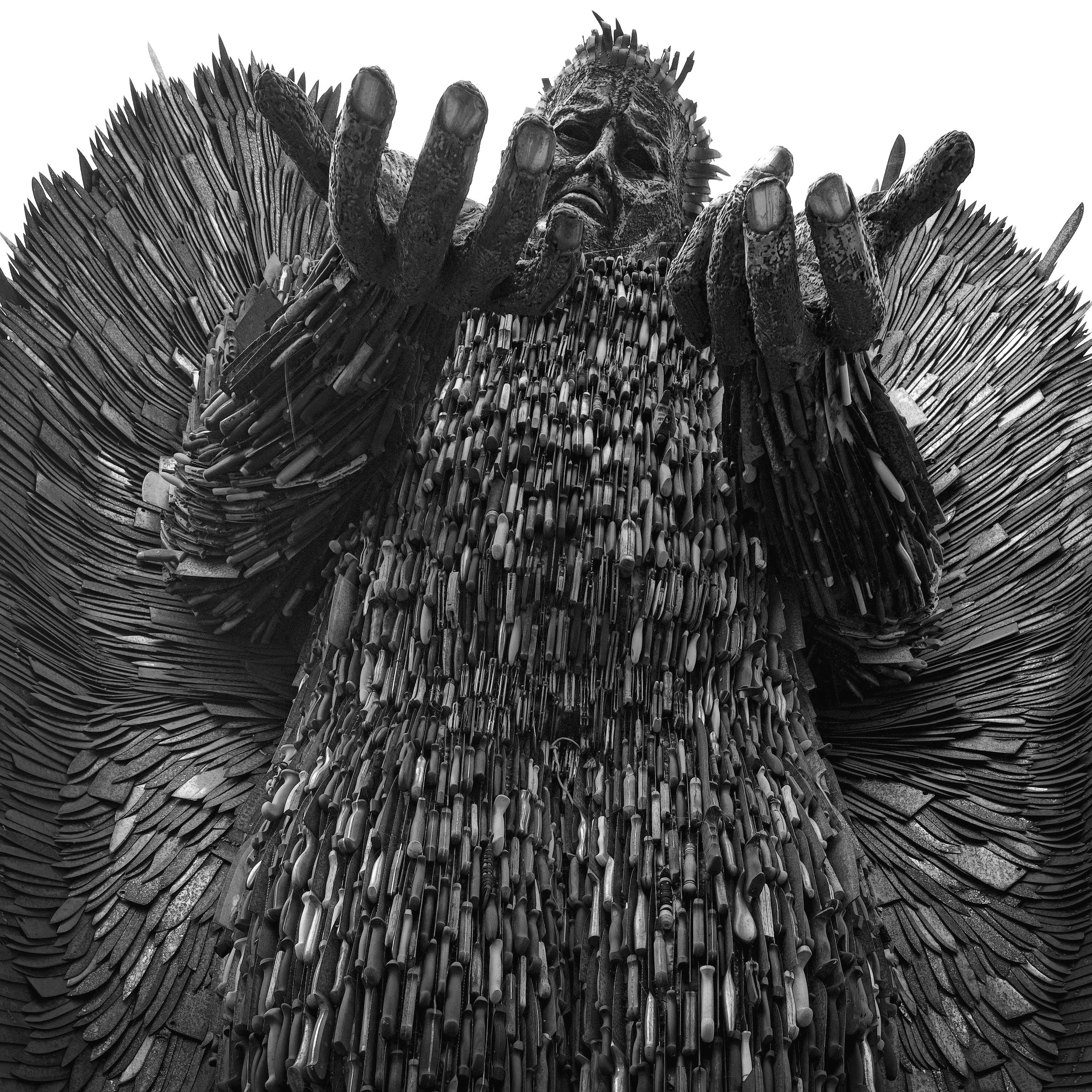 KnifeAngel_0001.jpg