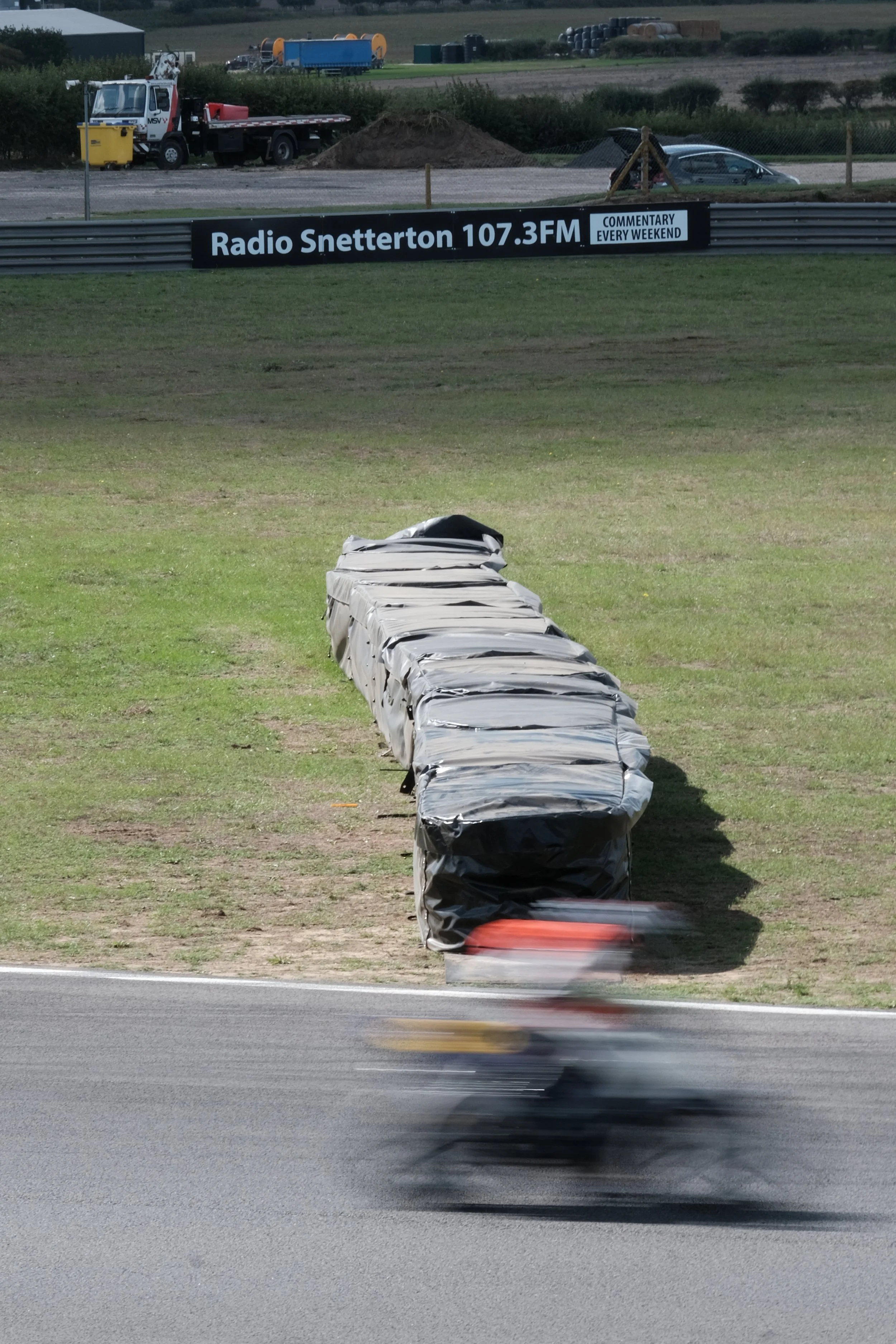 Racing_0004.jpg