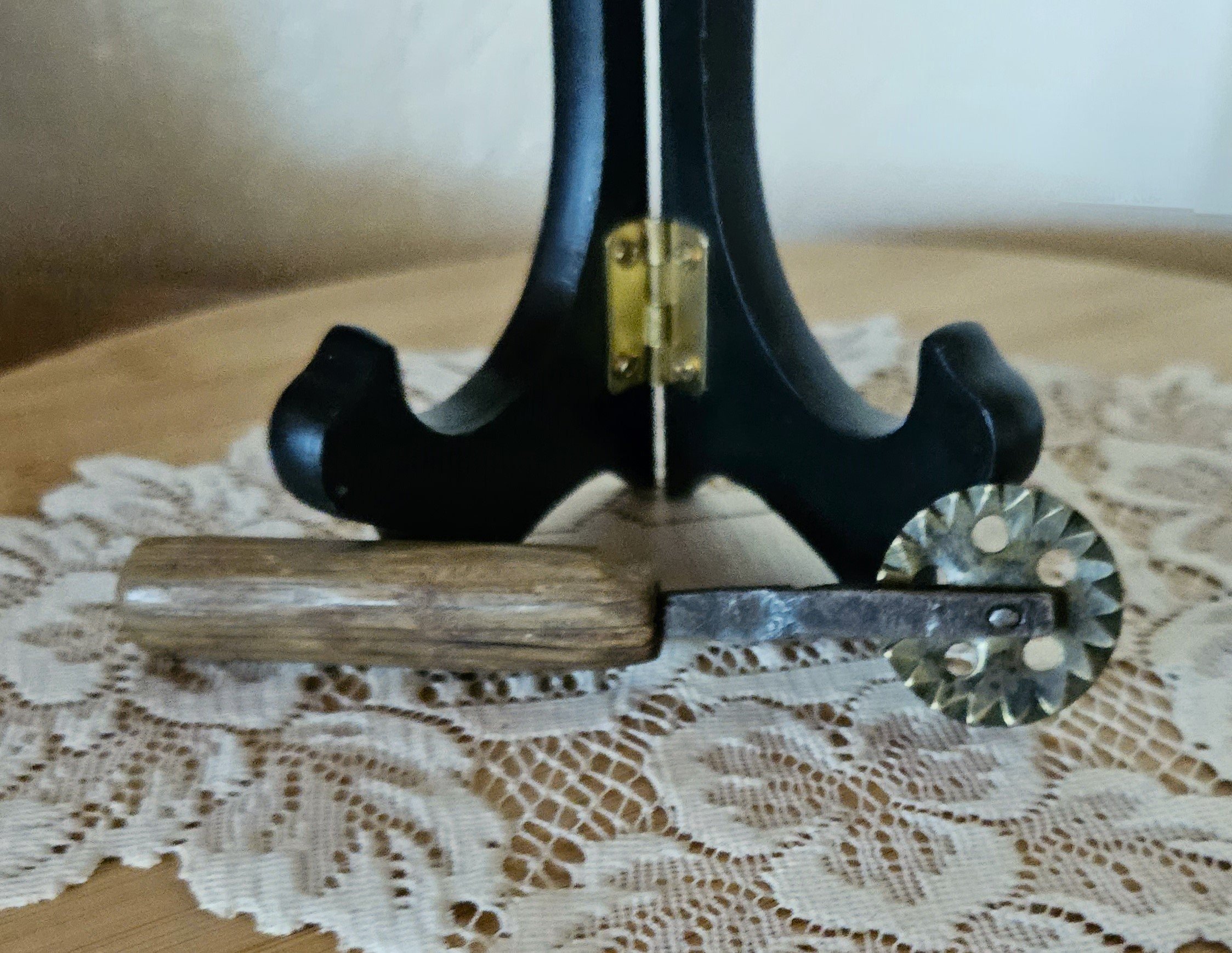 https://i.etsystatic.com/6813298/r/il/c0ff56/5497875258/il_fullxfull.5497875258_7h26.jpg