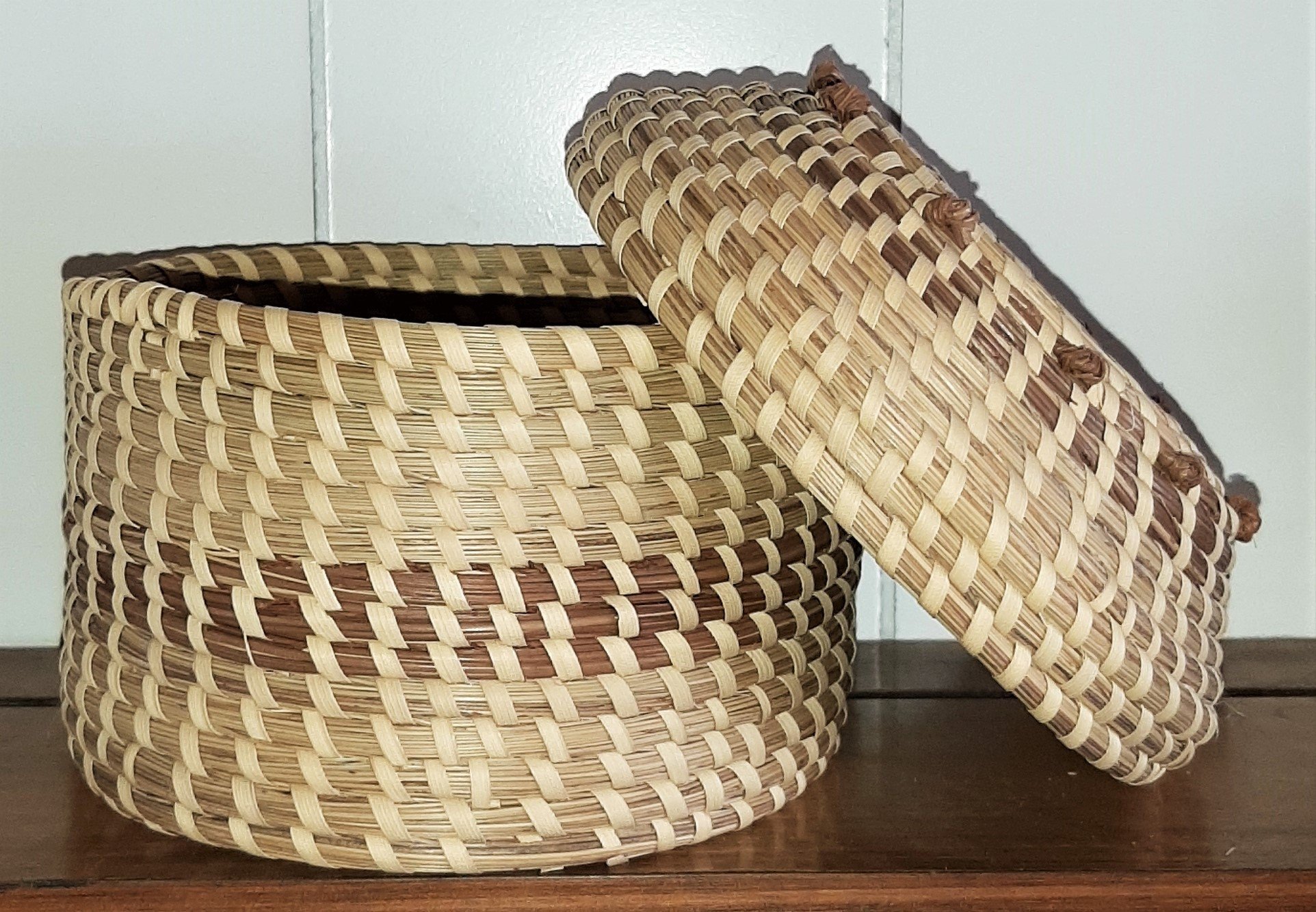 https://i.etsystatic.com/6813298/r/il/129a4e/2875352120/il_fullxfull.2875352120_1ilg.jpg