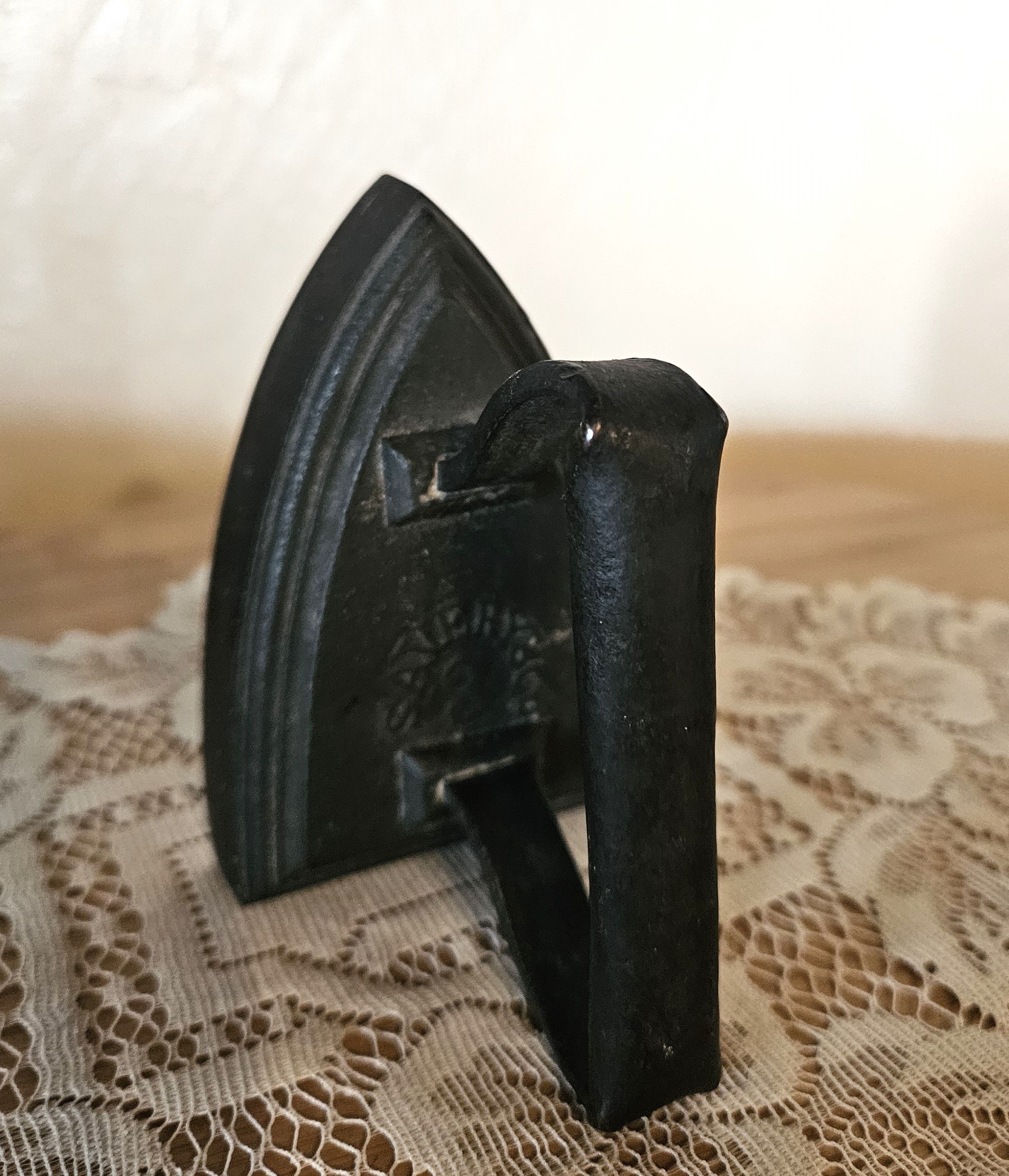 https://i.etsystatic.com/6813298/r/il/5a1508/5744794101/il_fullxfull.5744794101_m5aj.jpg