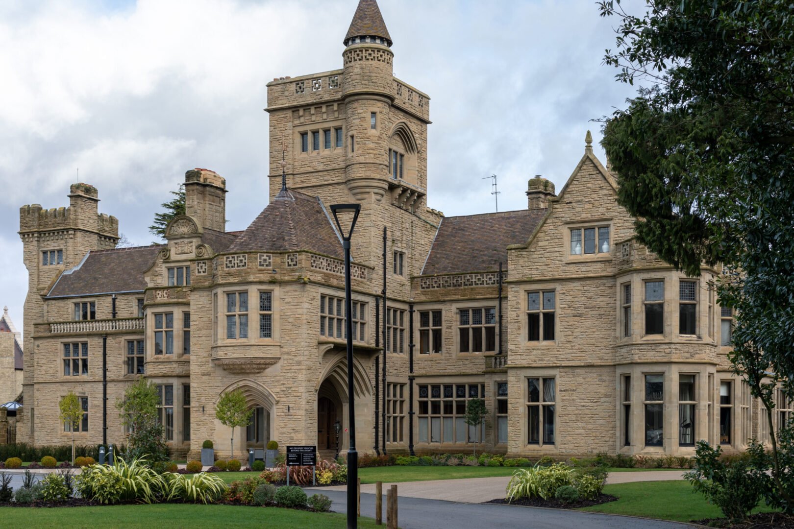 Architects-Mike-Lapworth-Haseley-Manor-Warwickshire-27-scaled.jpg