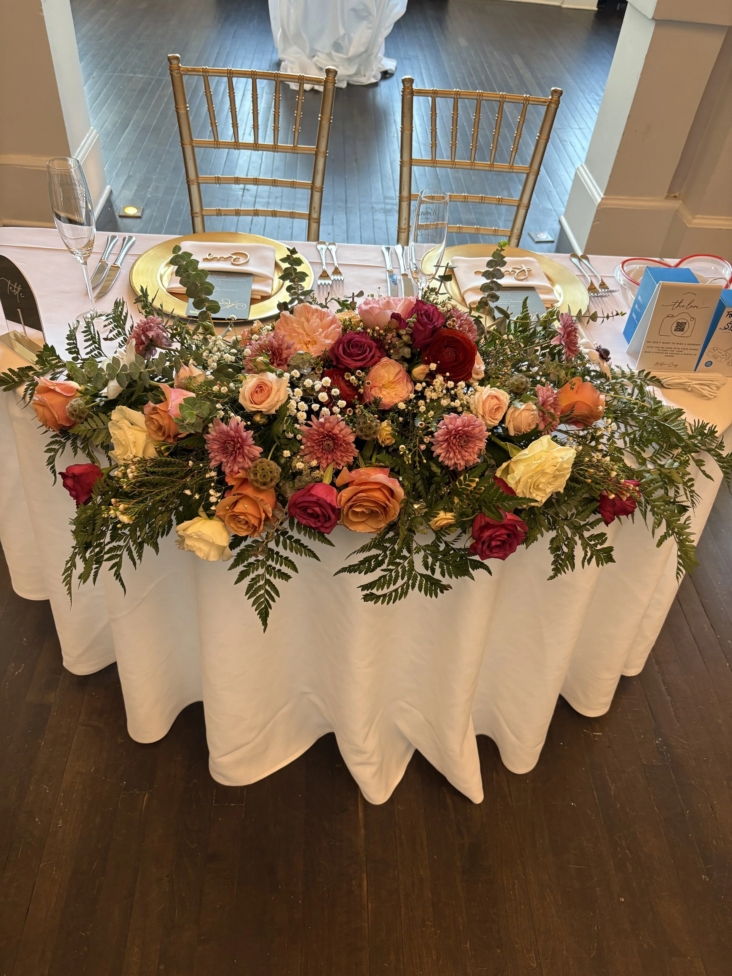 Sweetheart Table Front Accent