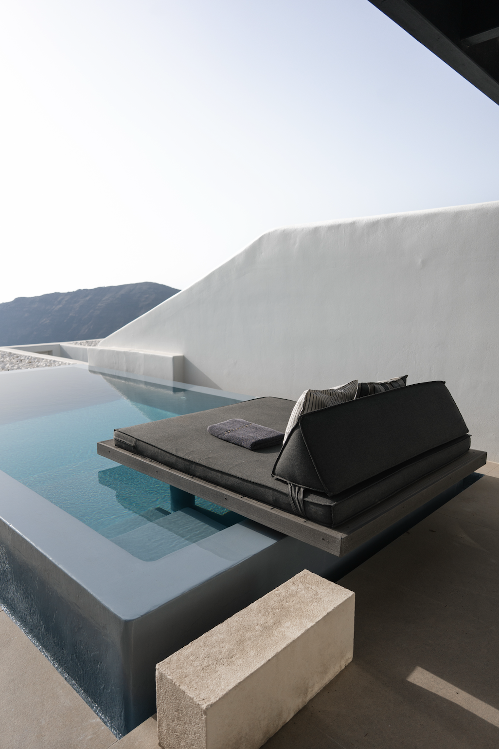 Cavo Tagoo Santorini