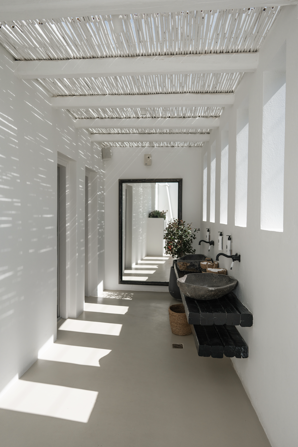 Cavo Tagoo Santorini