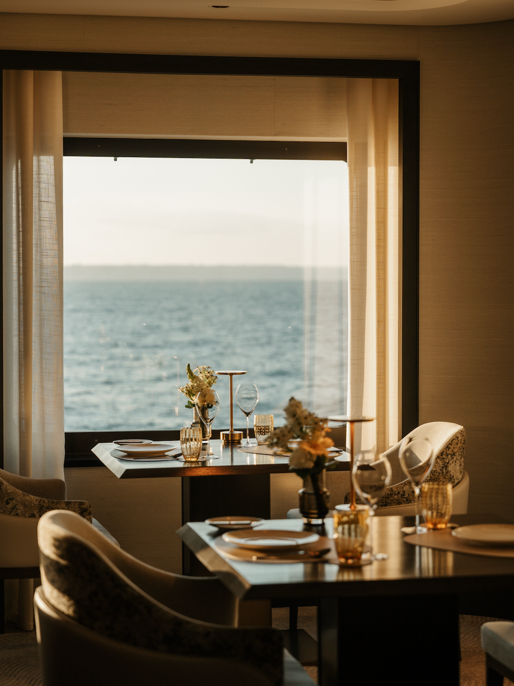 seta-su-ilma-dining-aboard-ilma