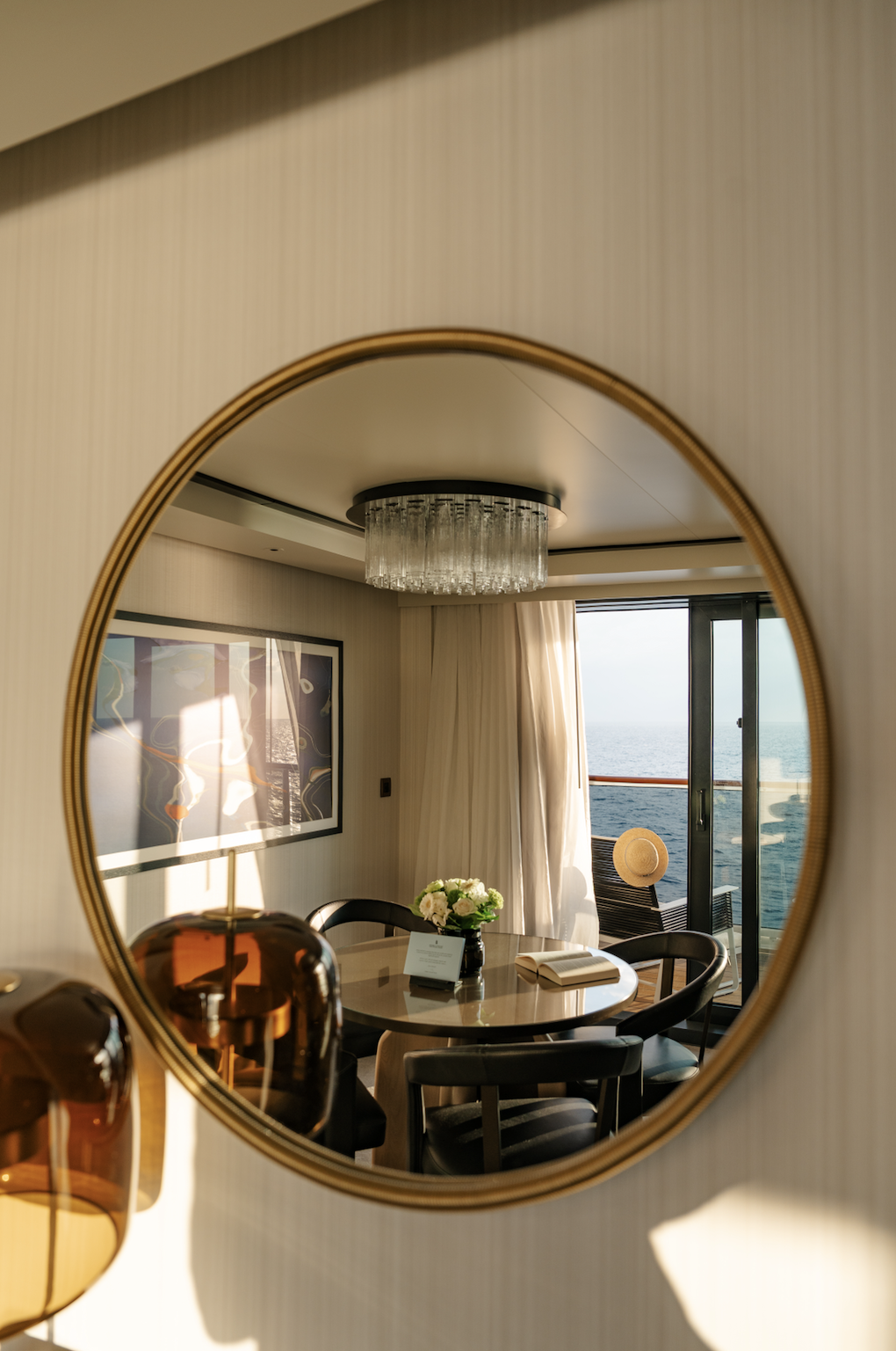 suite-interior-aboard-ilma