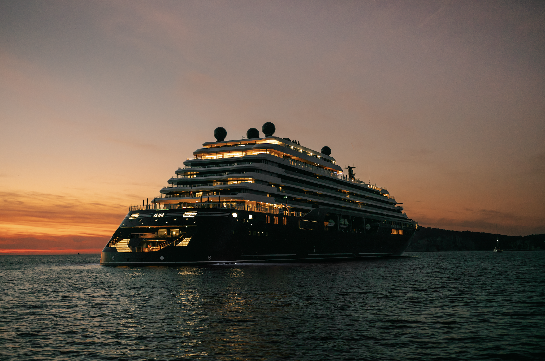 Ilma sailing along the Mediterranean coast