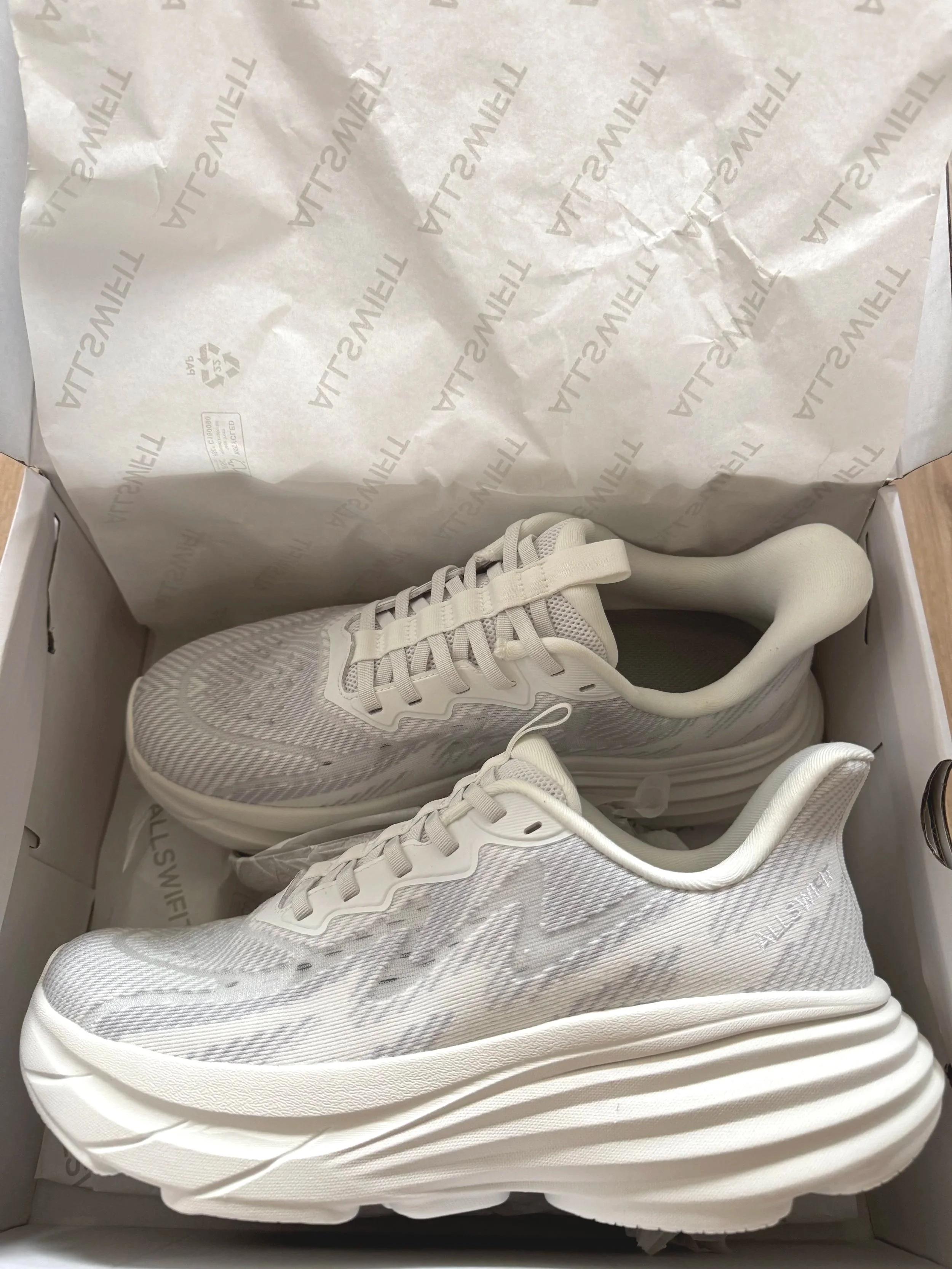 white+walking+shoes+amazon.jpg