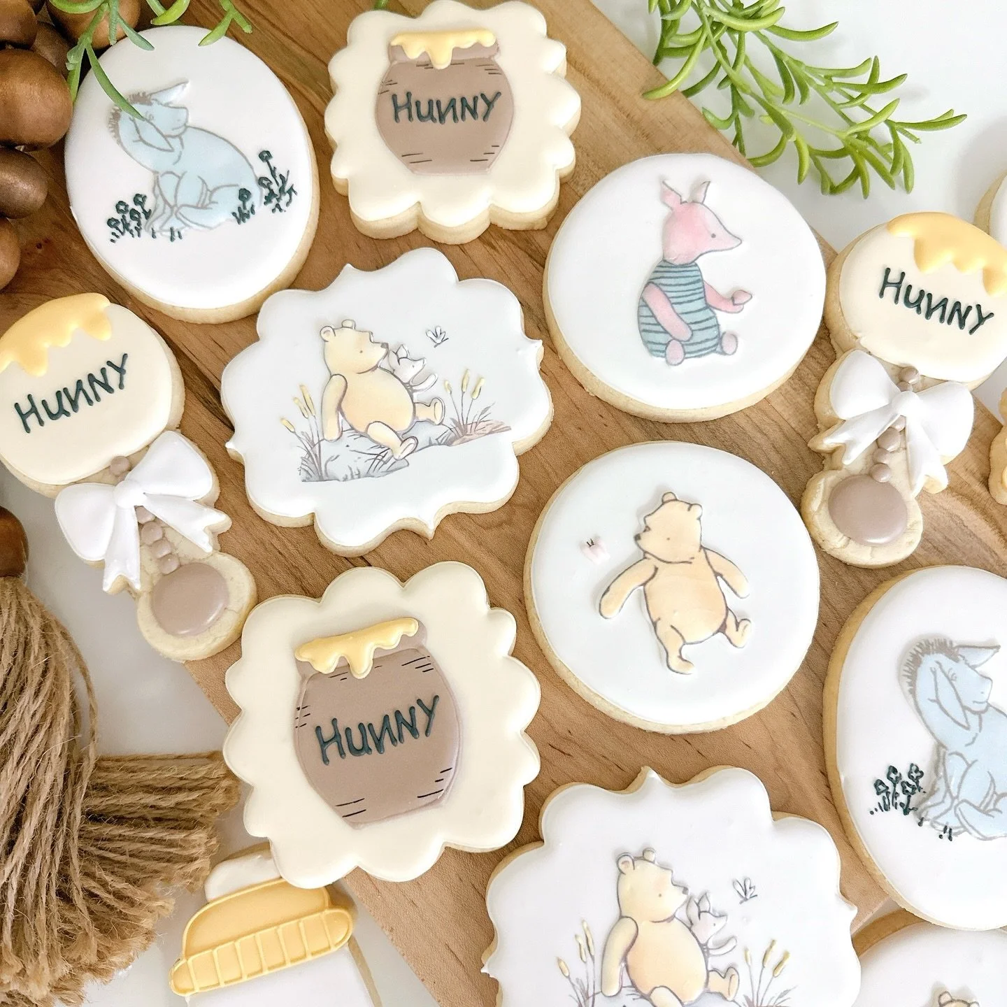 The ONLY way I do character cookies now - with my Eddie printer 💕

#michellesbakingobsession #decoratedsugarcookies #eddieprinter