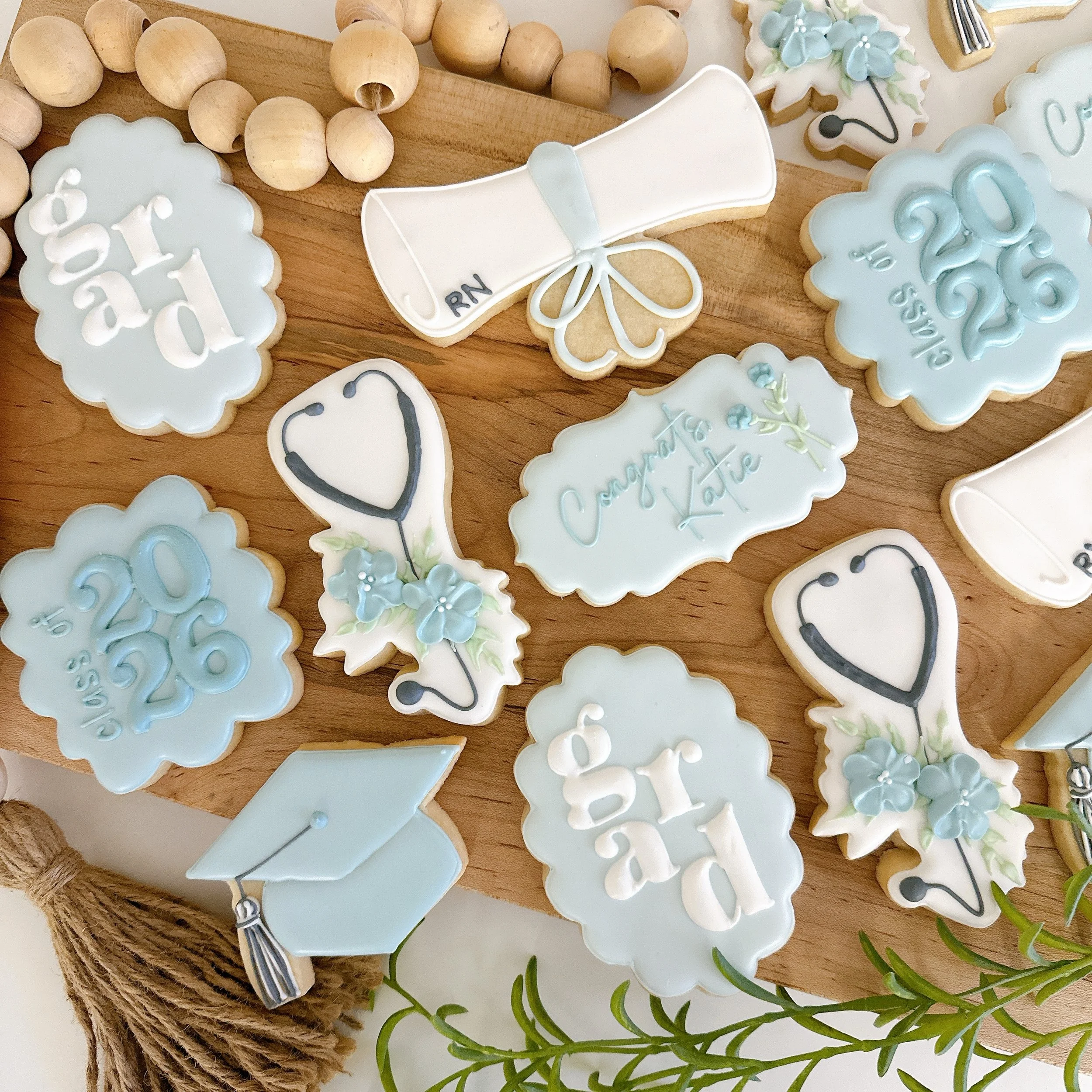 Sampling of Graduation 2026 🧑&zwj;🎓🎓 Congrats!

#Michellesbakingobsession #shoplocaldurham #durhamcookies  #smallbusinessdurhamnc #graduationcookies
