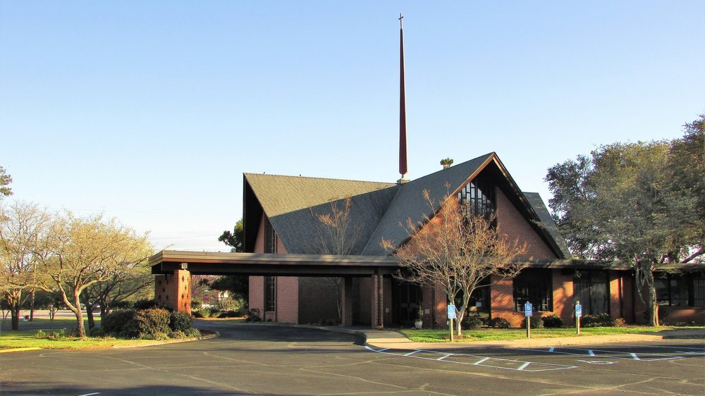 Photo_Church_Outside.jpg