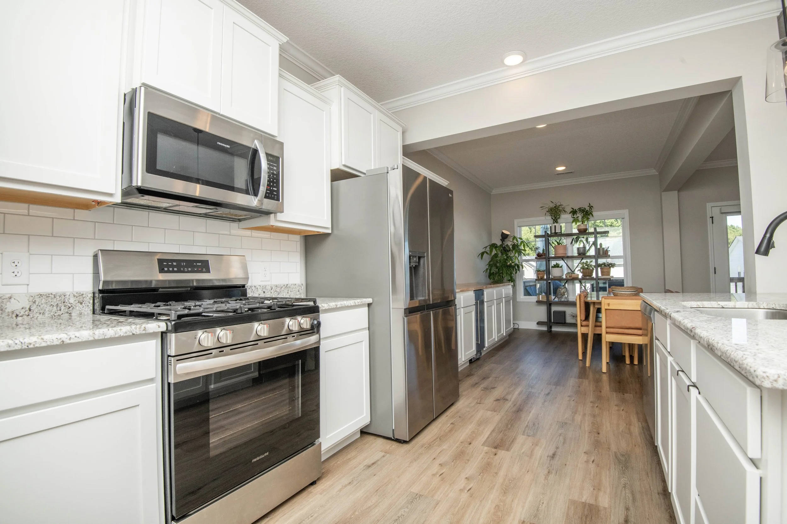 kitchen 3.jpg