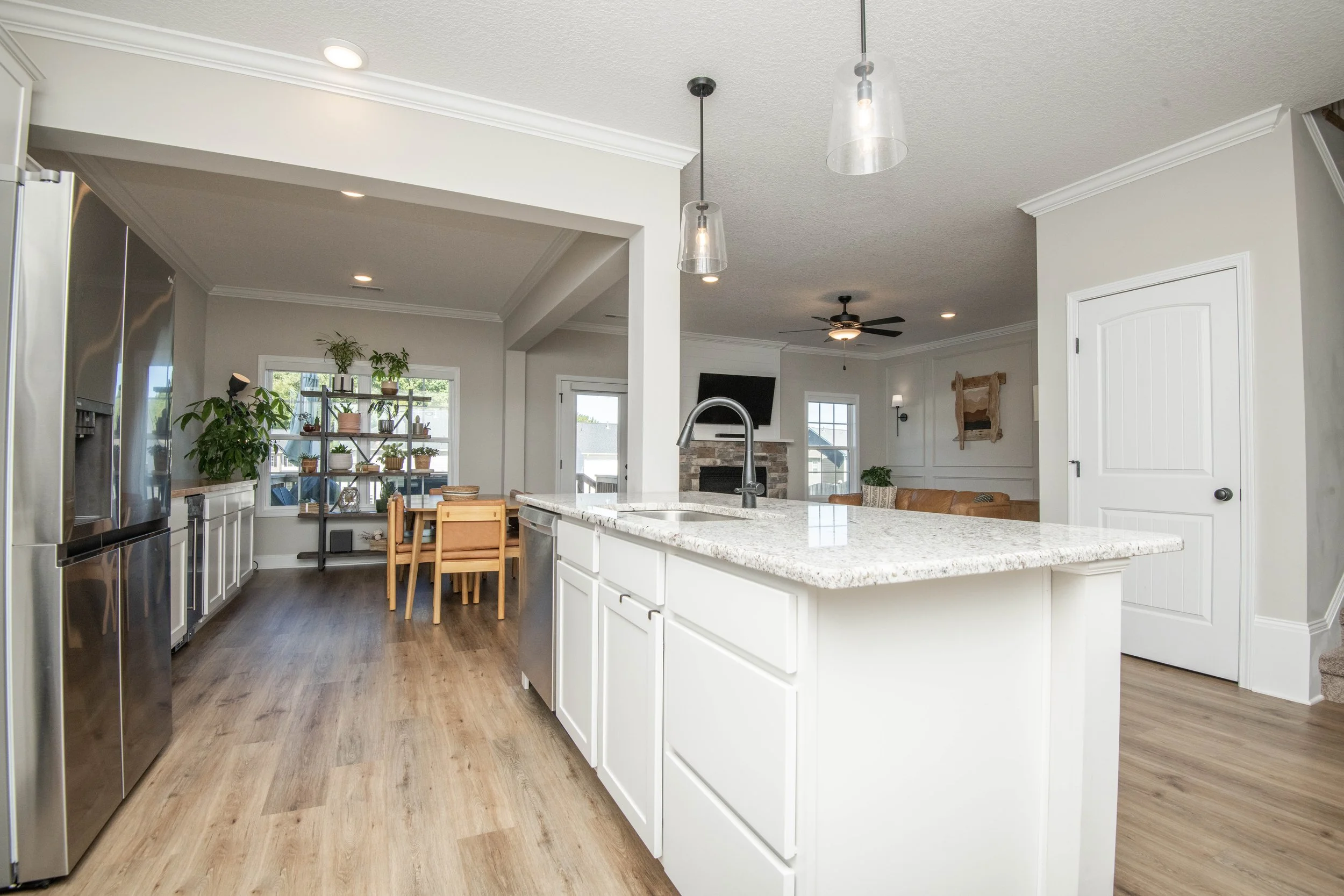 kitchen 4.jpg