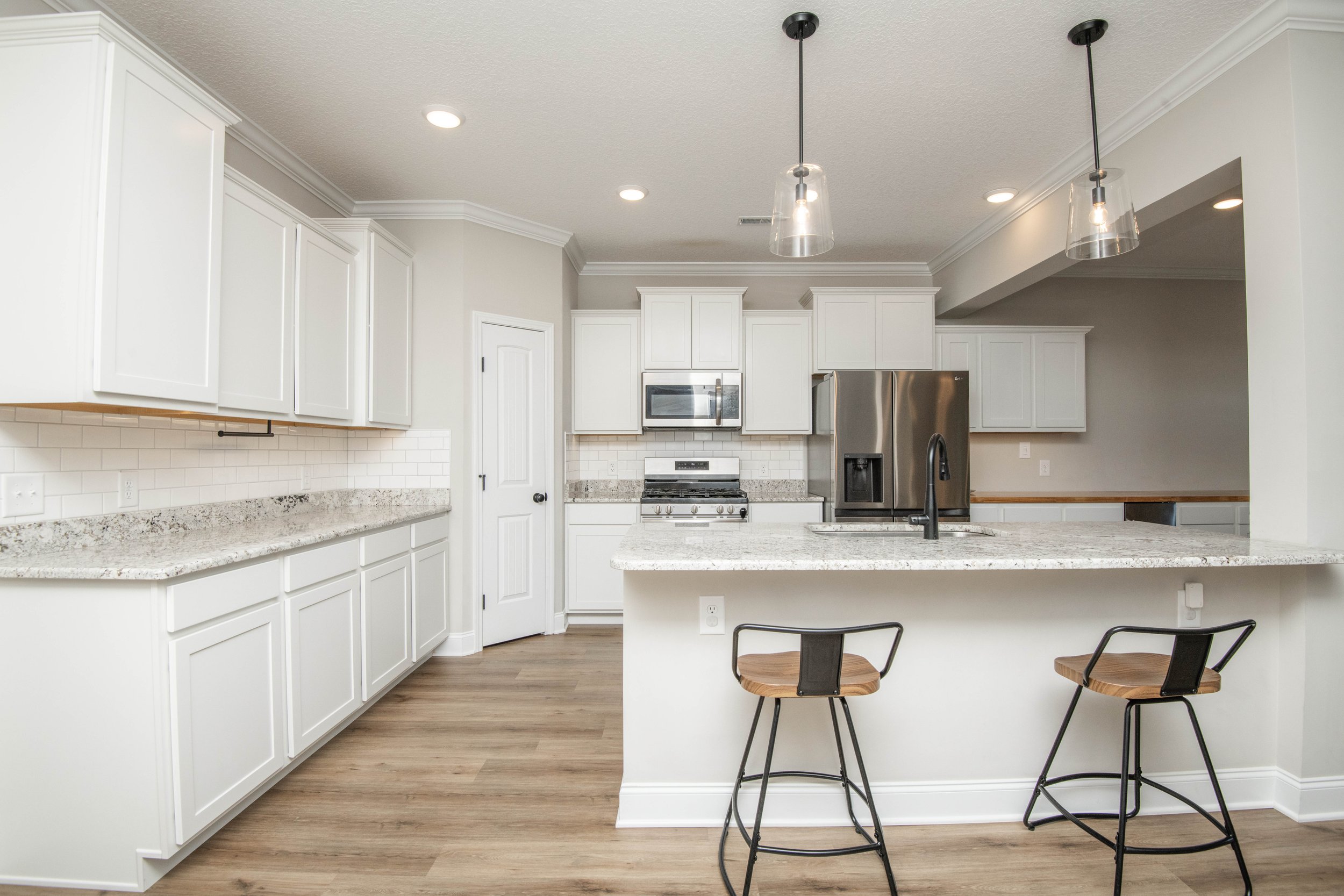 kitchen 5.jpg