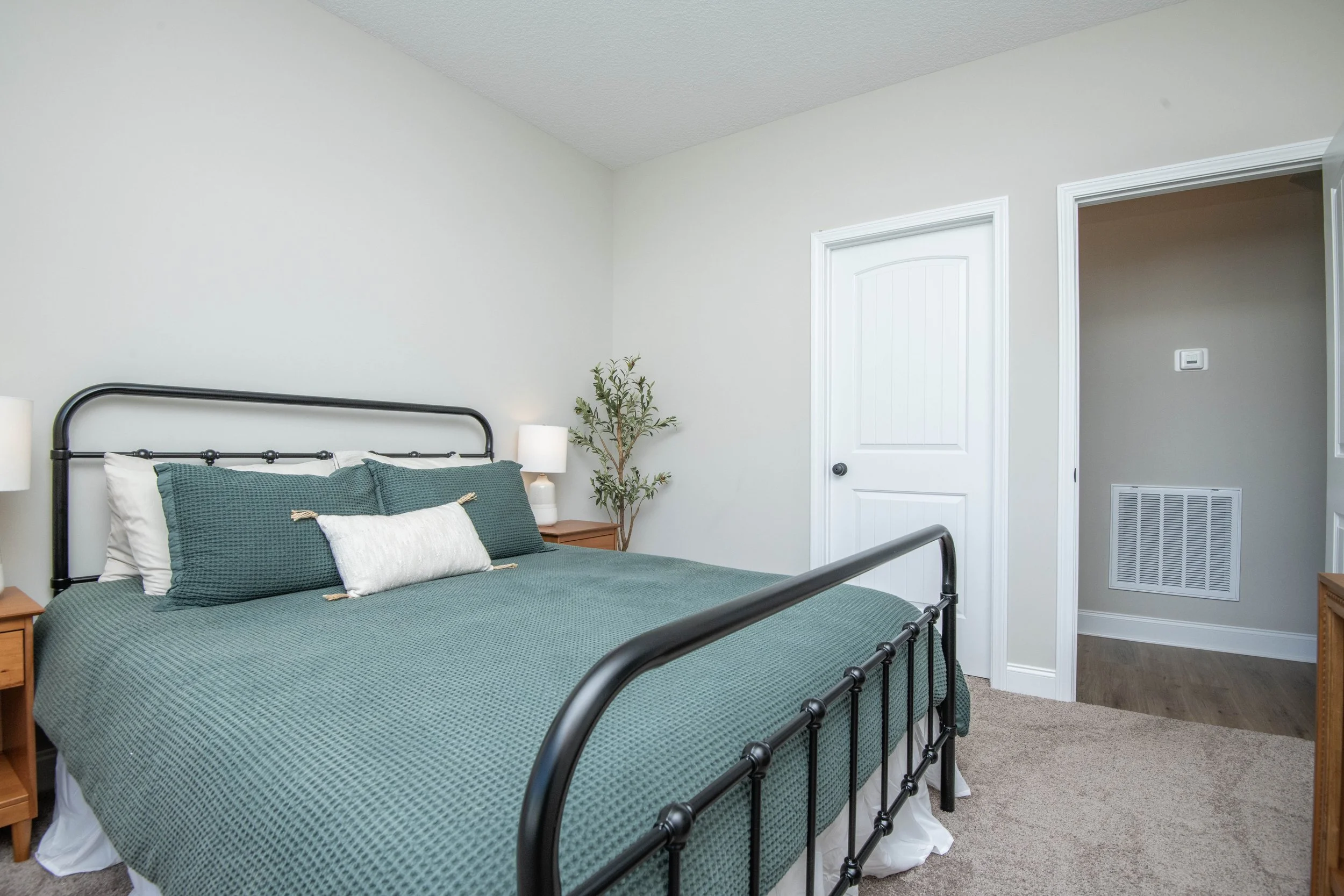 second bed 1.jpg
