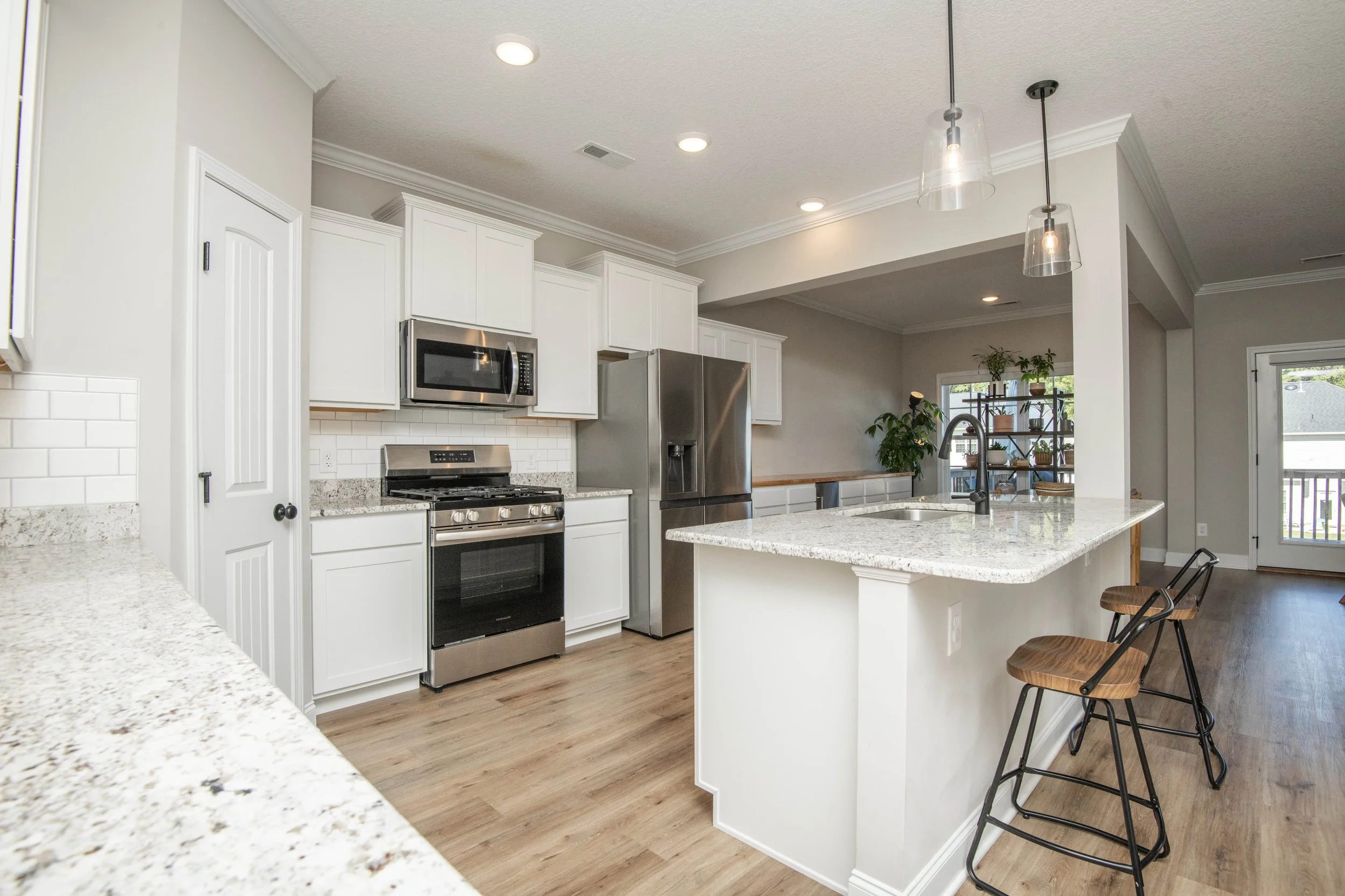 kitchen 6.jpg