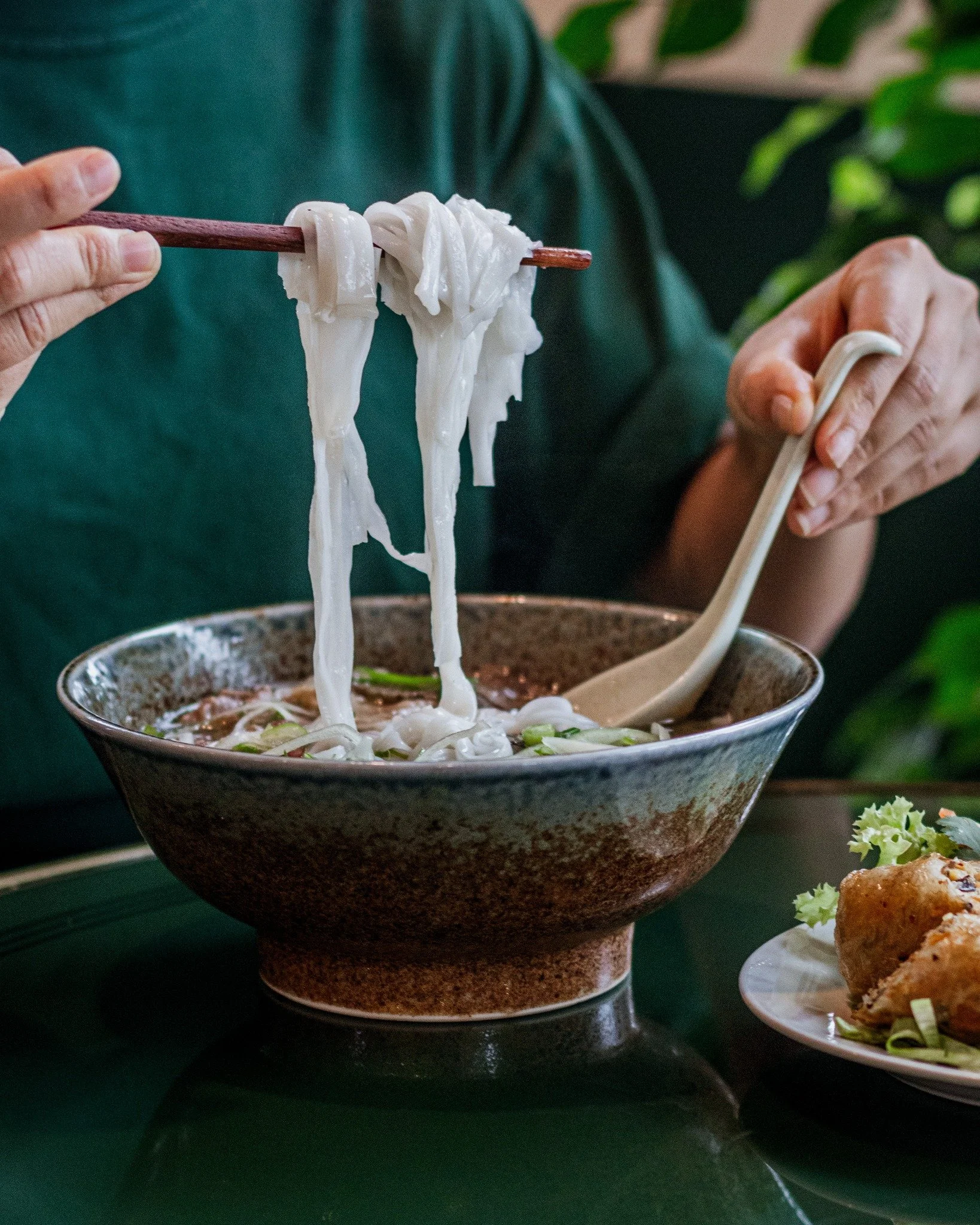 Absolutely phở-nomenal 👌 Who&rsquo;s ready for Bottomless Phở?

🗓️ Wed &ndash; Sun, 27 &ndash; 30 Nov
⏰ 5pm &ndash; 9pm

📍372 Rosedale Road
