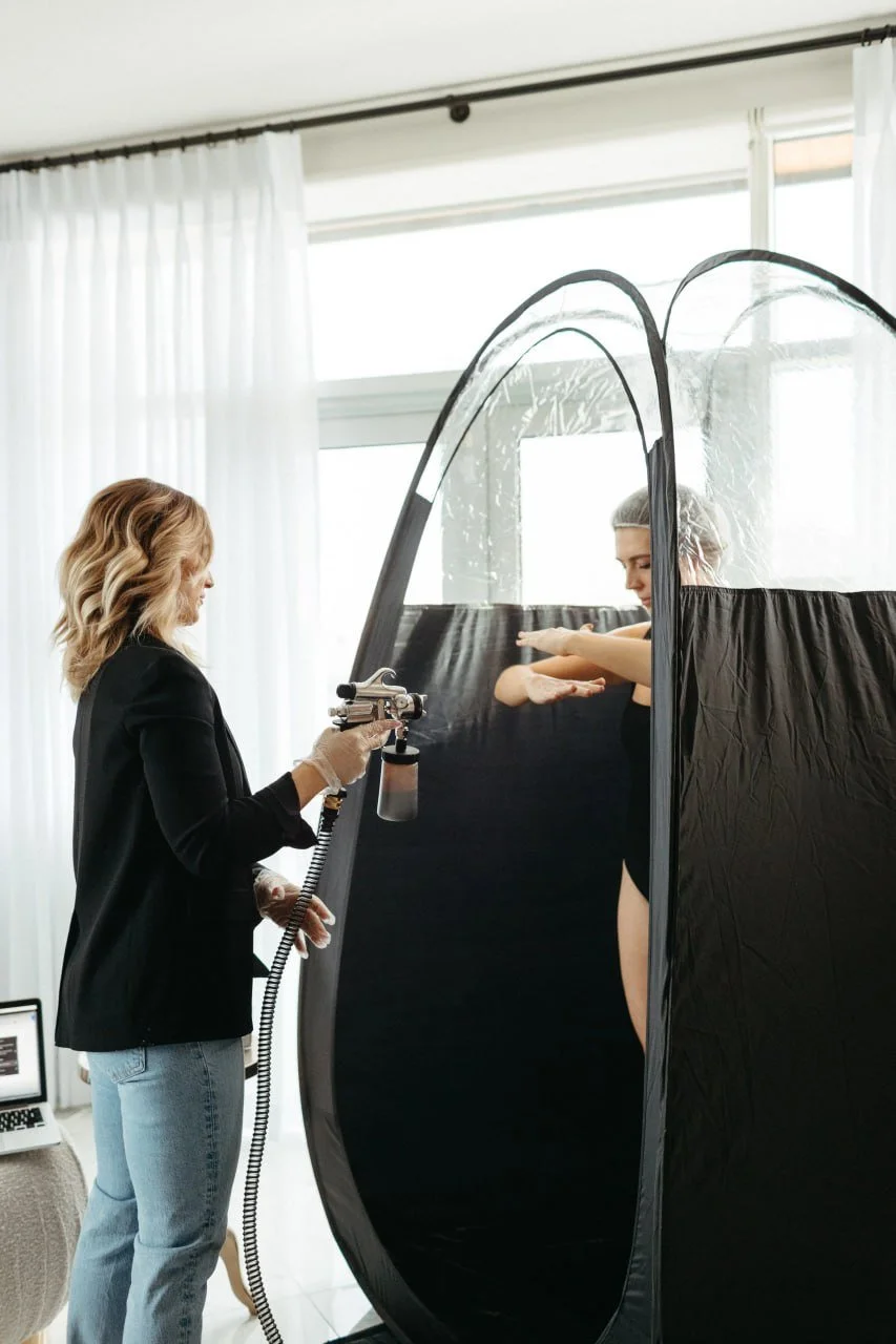 organic spray tanning sunna tan for radiant skin, sunless tanning winnipeg, osborne, st vital