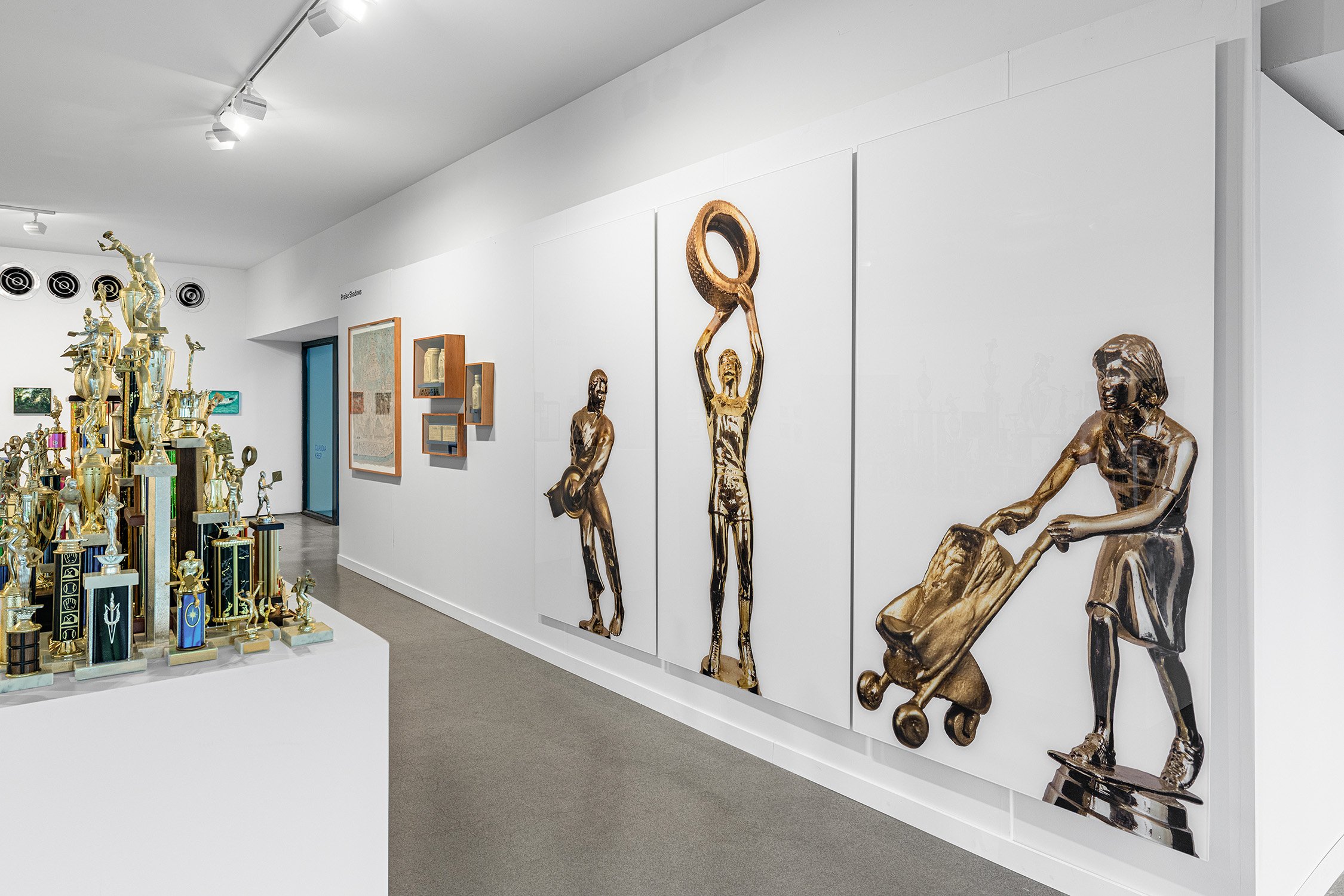 jean-shin_everyday-monuments-ii_2025_independent-art-fair_002.jpg