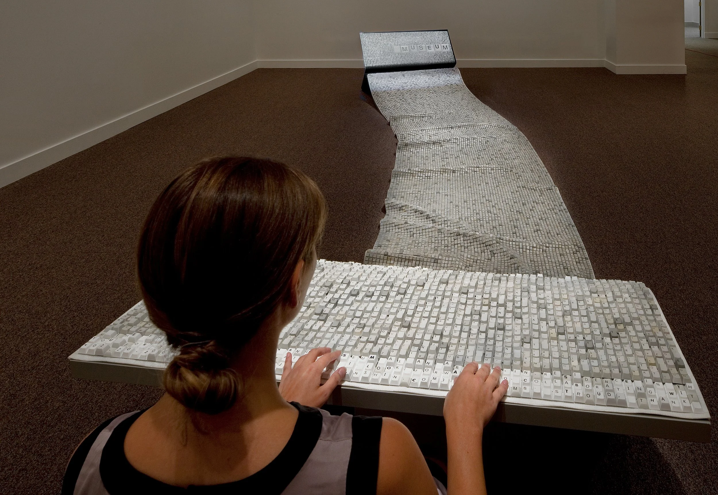 Jean Shin_TEXTile20090724_smithsonian_1838photo by Seong Kwon.jpg
