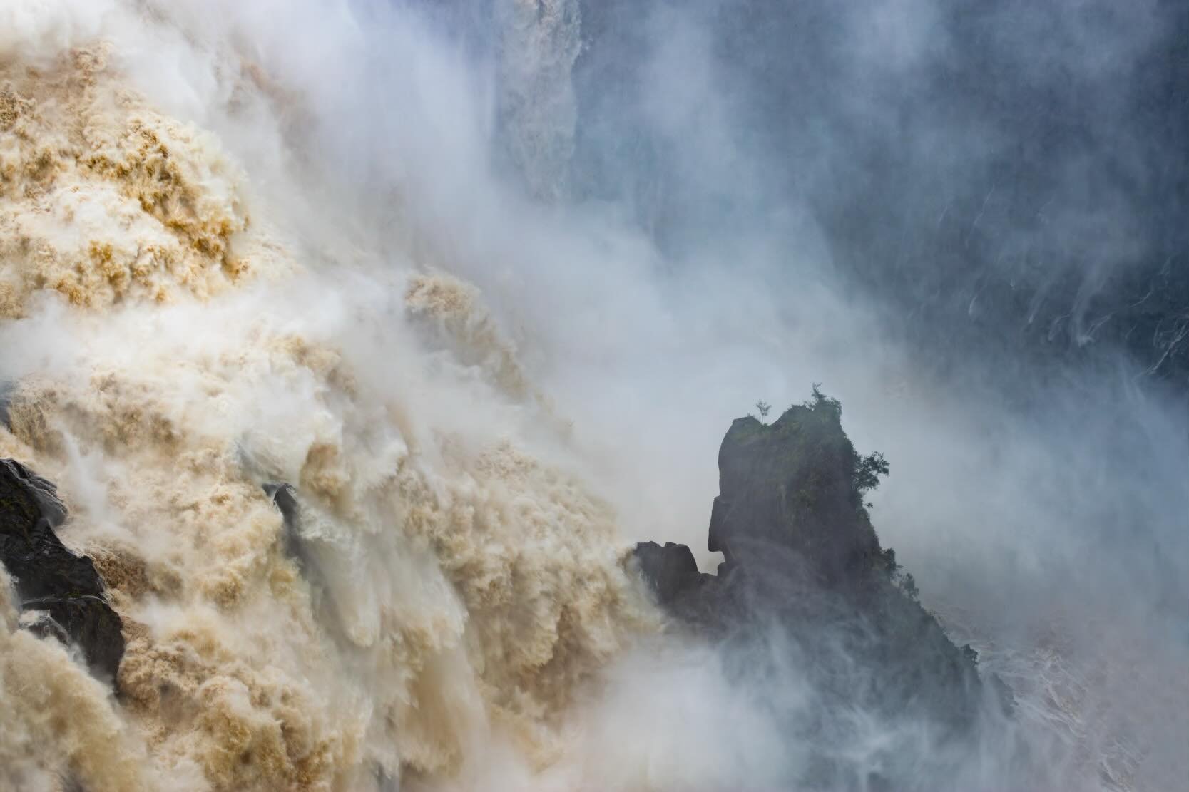 Some photographs selected for the upcoming @chateau_gallery exhibition &lsquo;Elemental: Earth, Air, Fire, Water&rsquo; starting Thursday Oct 1. 

@tropicalnorthqueensland and @townsvillenorthqueensland are a photographers paradise with easy access t