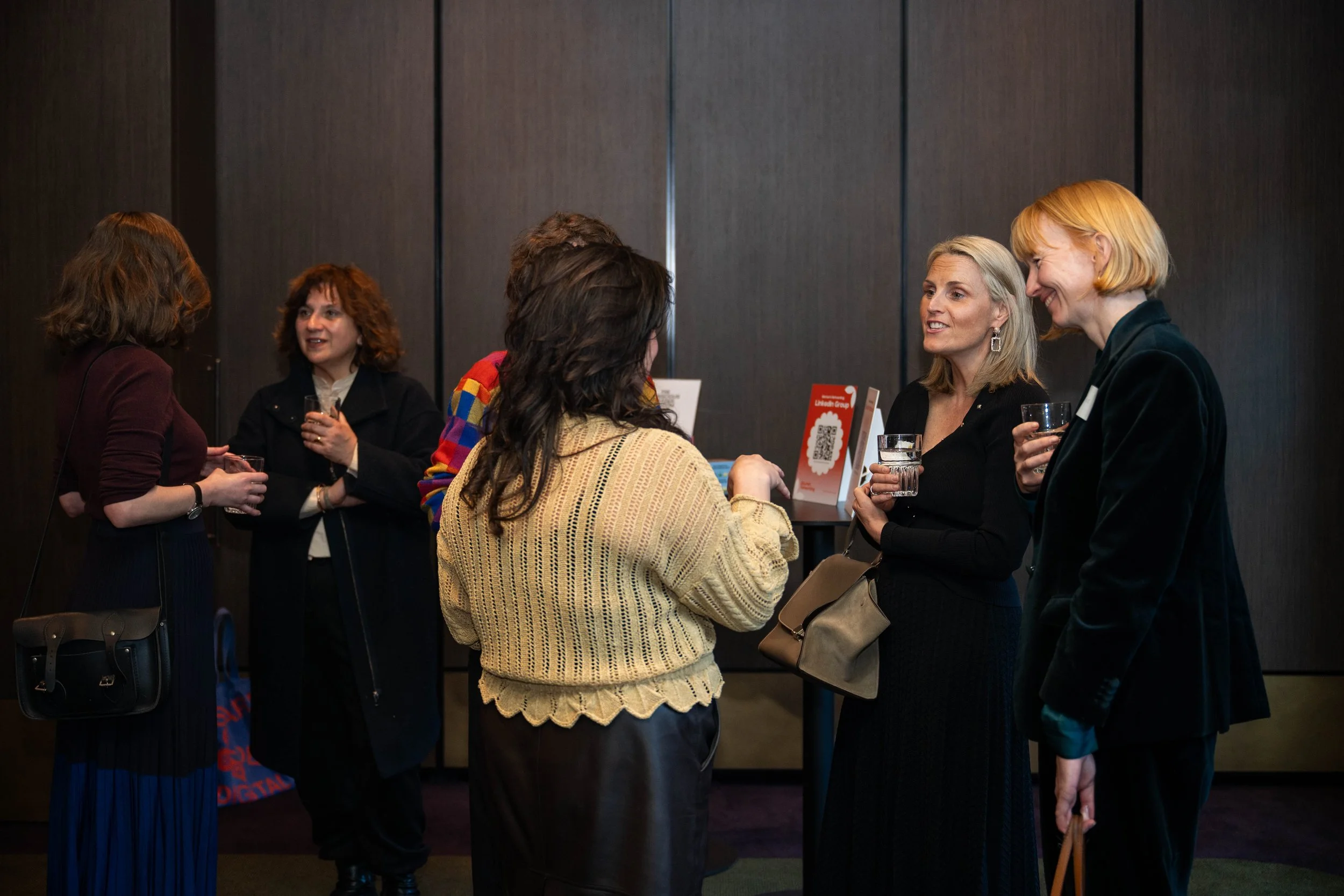 26_07_31_Flourish_Networking_HannahSt_PalomaSoto-11.jpg