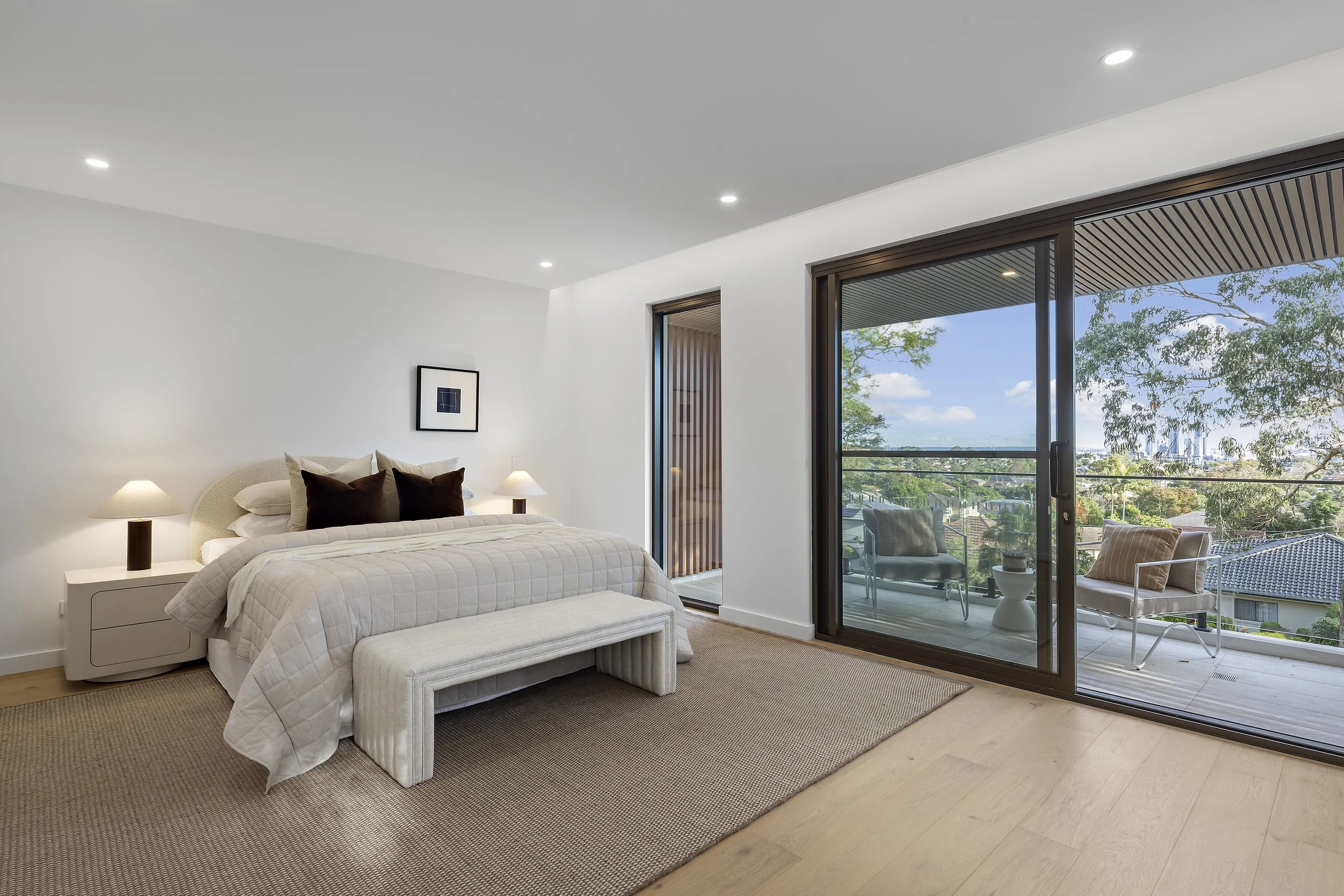 21-Bedroom.jpg