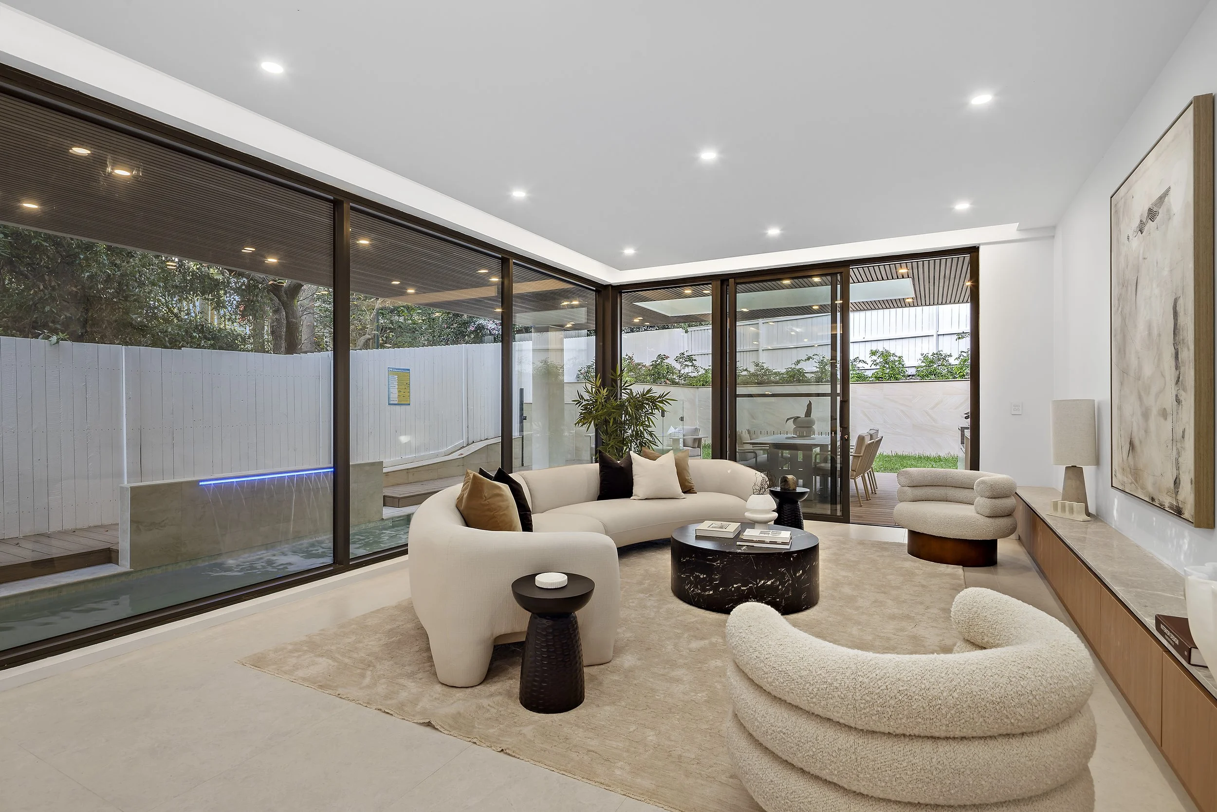 8-Living Room.jpg