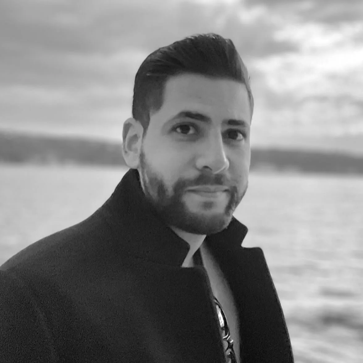 ⁨	انتقل إلى رحمة الله الصديق محمد المحجوب (دونقا).
ربي يصبر العائلة وكل الأصدقاء في هذه الفاجعة.

محمد خاطر بحياته و خلّف مادة توثيقية تاريخيّة، قيمتها كبيرة جدا لتاريخ ليبيا.

رحمه الله وأسكنه فسيح جناته⁩

Our dear friend Mohamed Al-Mahjoub (Donga) 