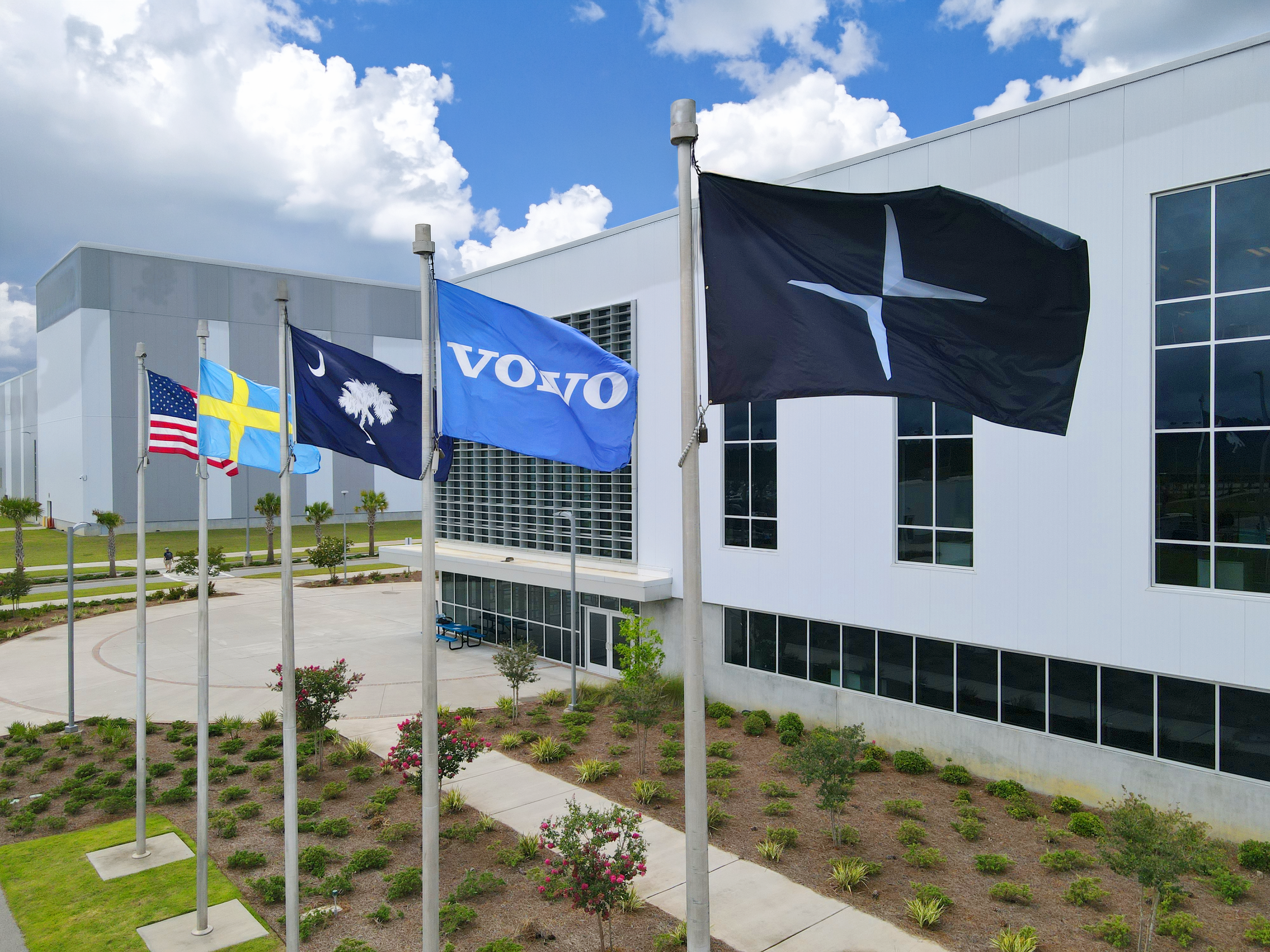 3359 Volvo mfg plant SC Ext (4).png
