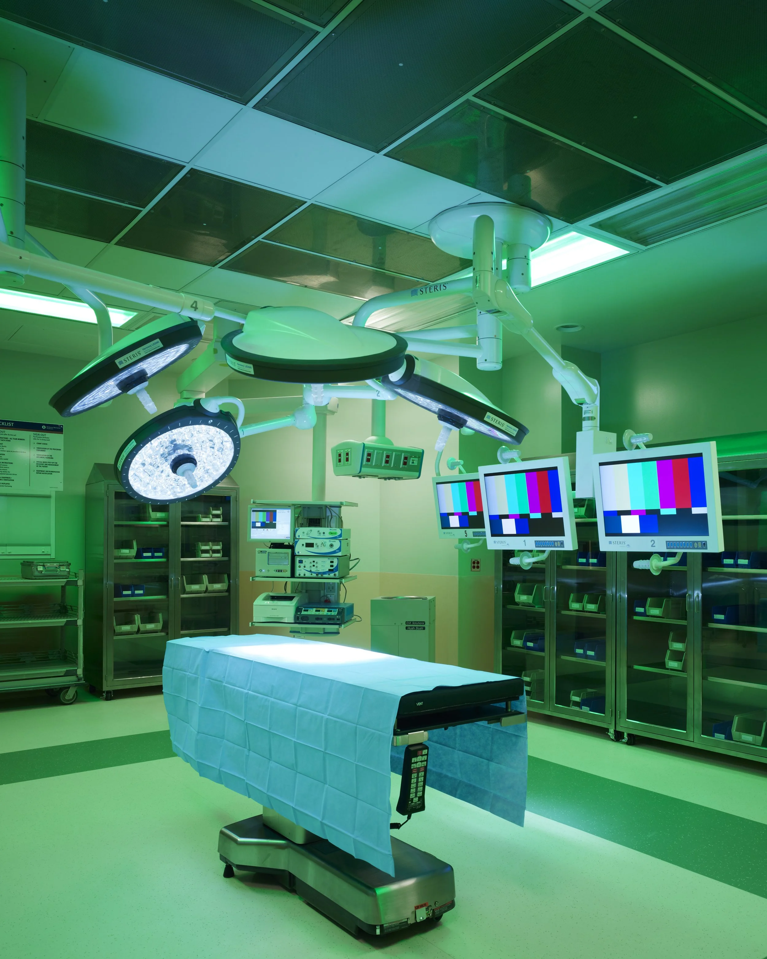 3032 Elmhurst Hosp-Operating Rm.jpg