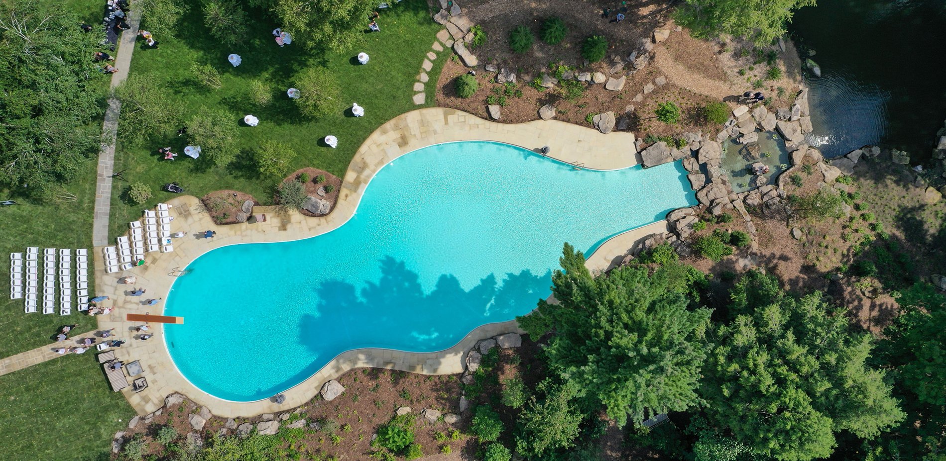 https://albertkahn.com/portfolio/edsel-eleanor-ford-house-pool-lagoon-and-landscape-restoration