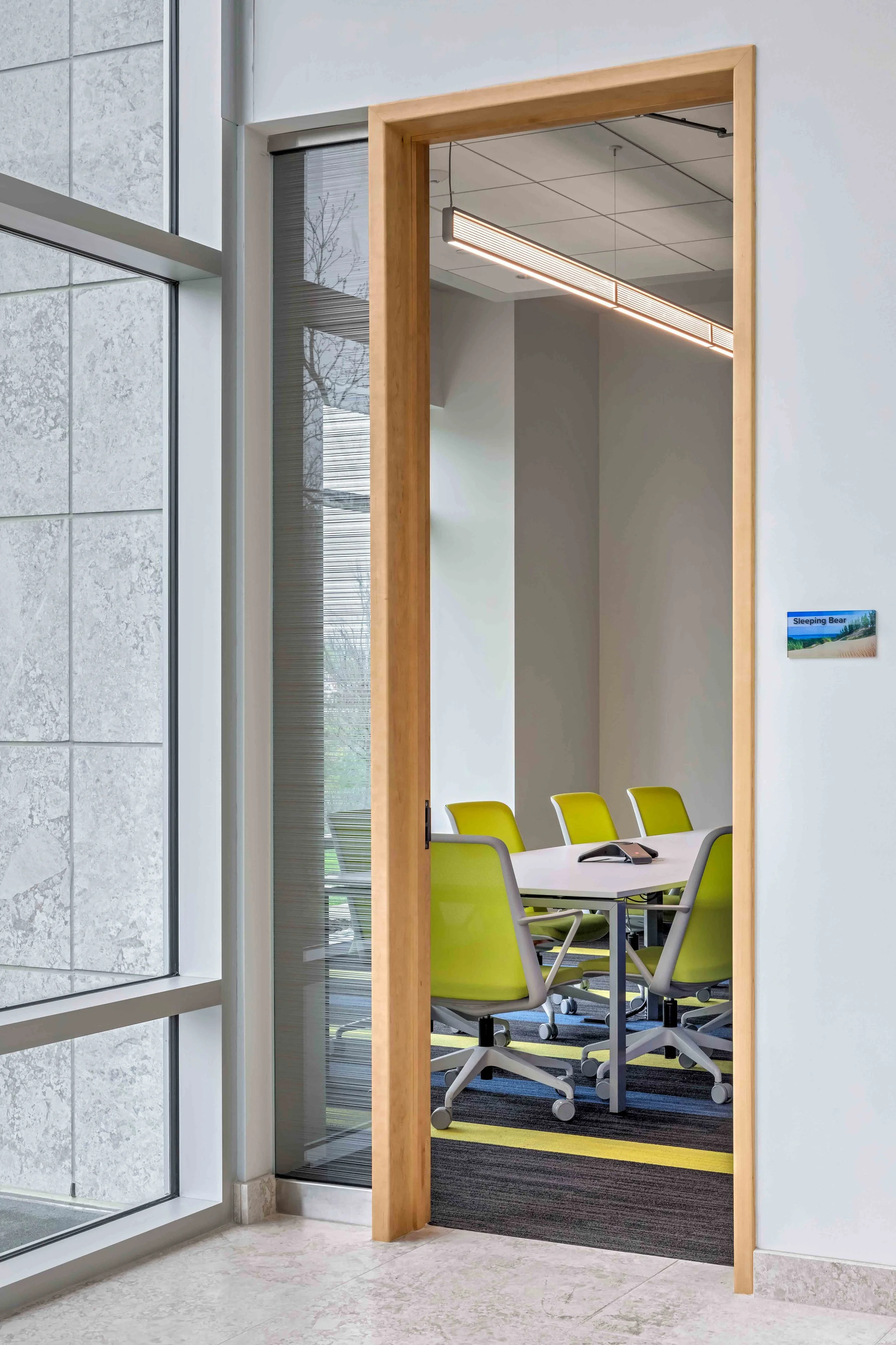 Modern commercial workplace interior with collaborative office layout, Albert Kahn Associates design