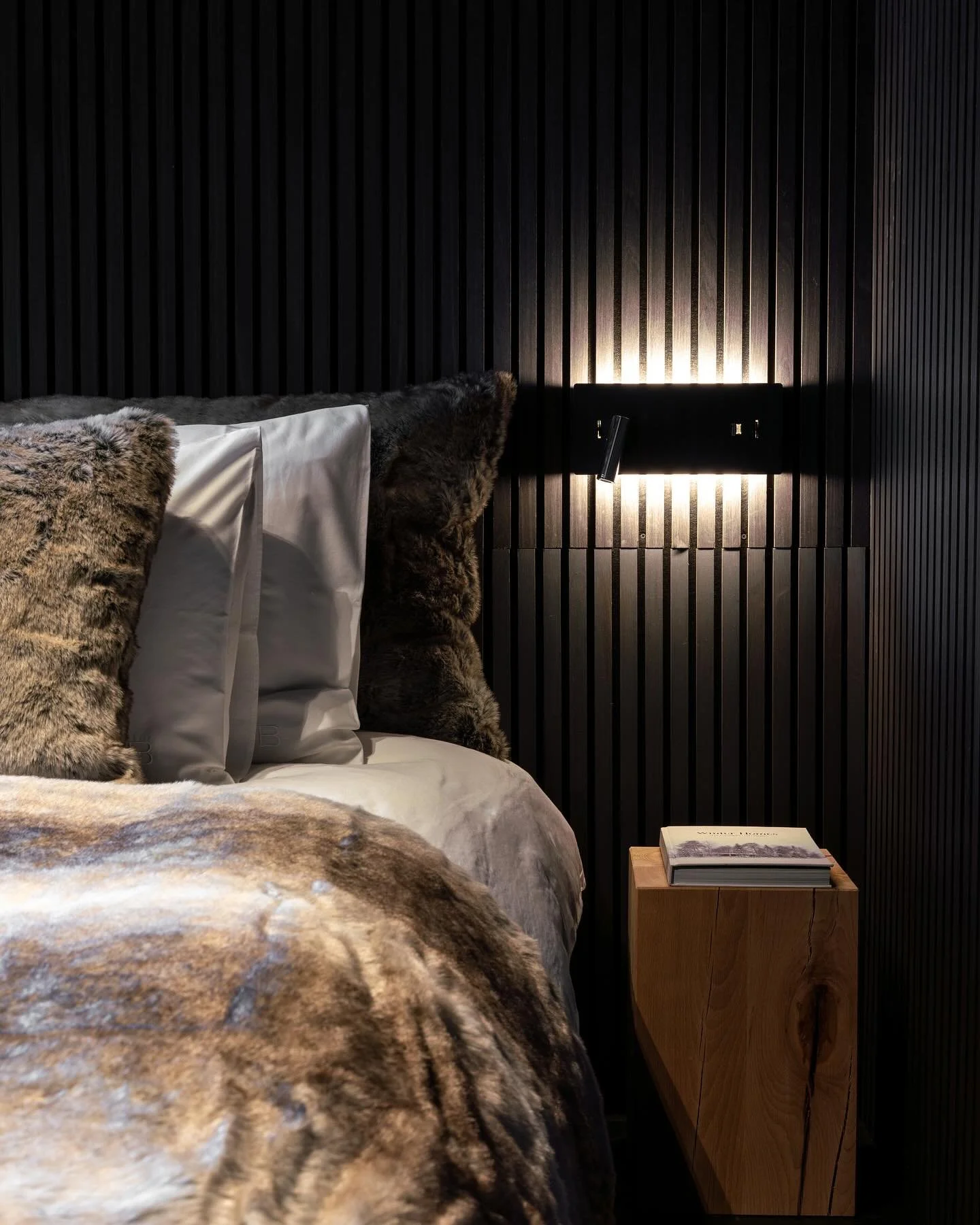 @chalet_utsu &mdash; even the bedside table tells a story. 

Contact us to book your stay:
E. info@ar-lifestyle.com
P. +33 628 261 898 

📸 @erkkikemppi @jereviinikainen