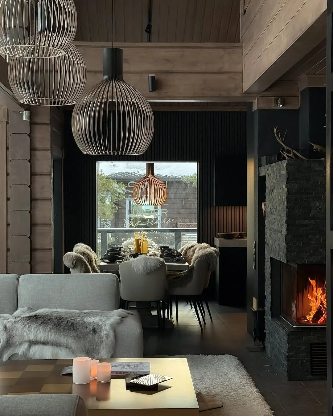 Where cozy moments become memories.
@chalet_utsu 

Contact us to book your stay:
E. info@ar-lifestyle.com
P. +33 628 261 898