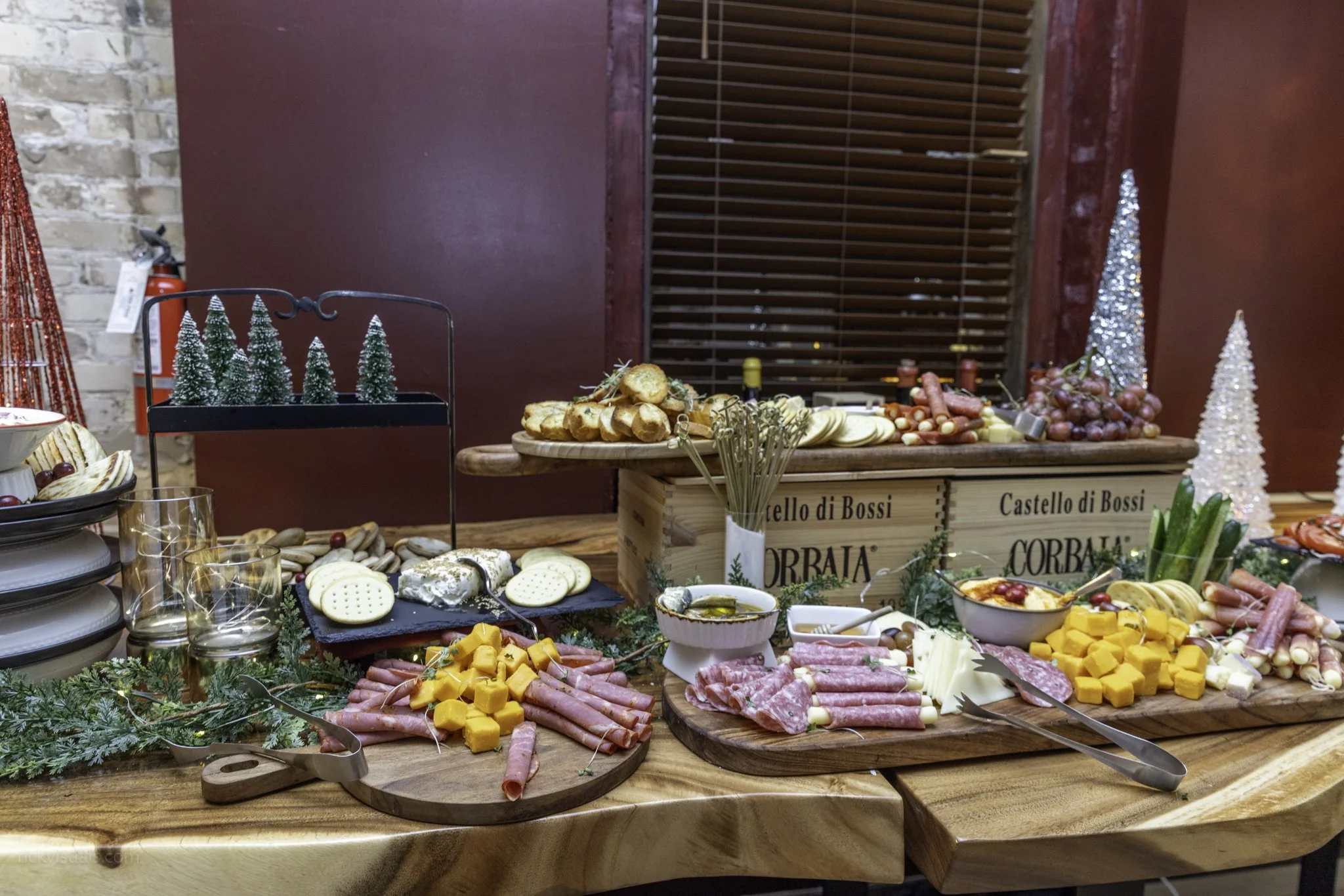 12-2025 Dealmaker Forum Happy Hour - Chateau Cellars (6).jpg