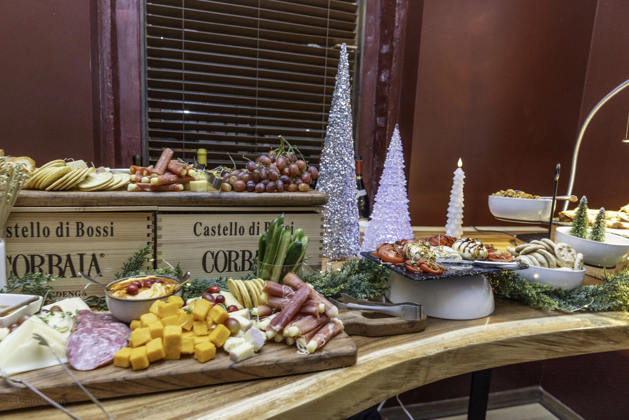 12-2025 Dealmaker Forum Happy Hour - Chateau Cellars (7).jpg